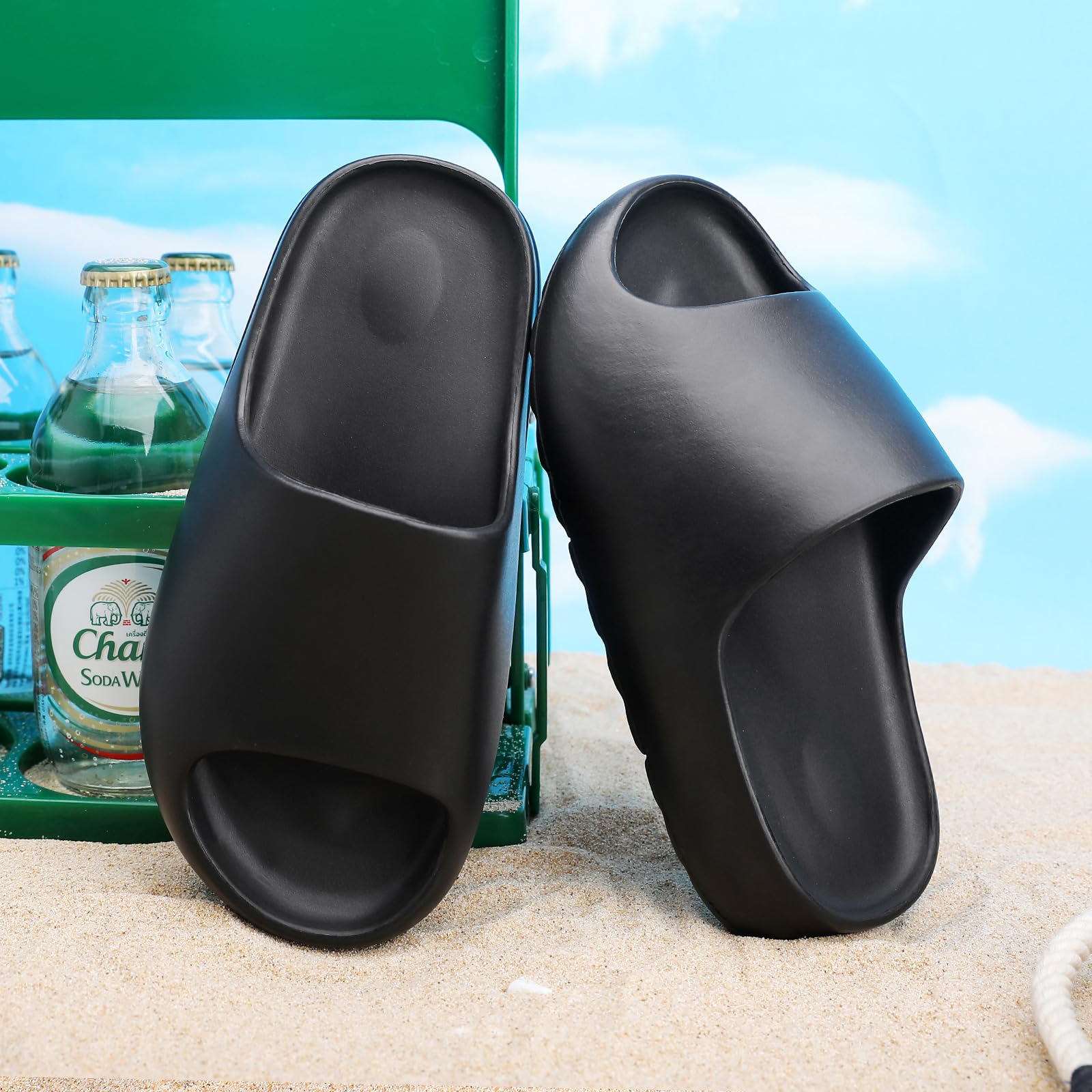 Ciabatte Bambini Antiscivolo in EVA, Pantofole Comode Mare Piscina, Sandali Leggeri per Bambino e Bambina, Scarpe da Bagno per Interno Esterno, Ideali per Casa e Spiaggia