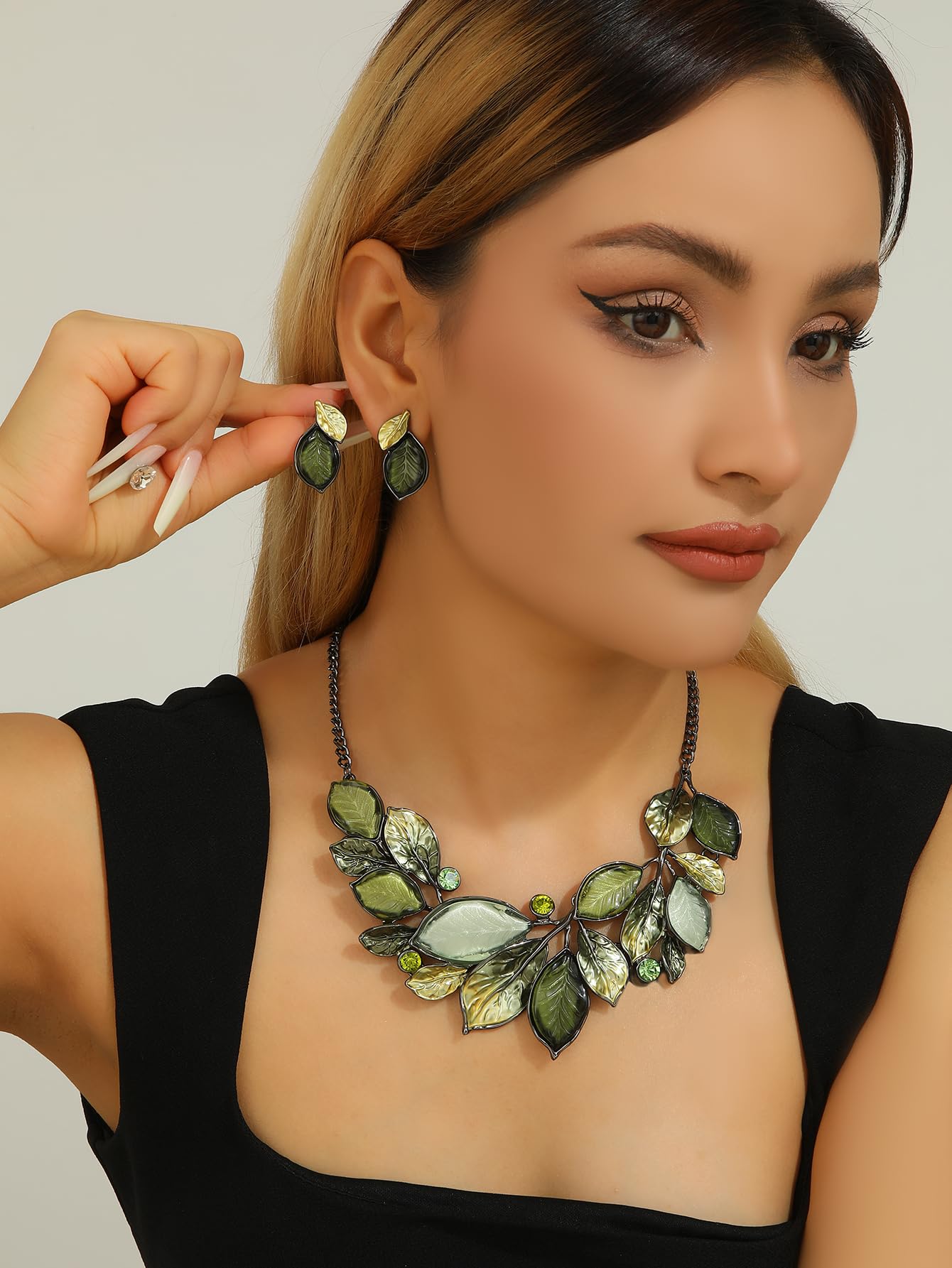 Juego de joyas vintage gruesas con diseño de hojas, floral, geométrico, bohemio, bohemio, babero, collar, aretes, joyería de moda para mujeres y niñas, boda, fiesta, graduación, regalo único