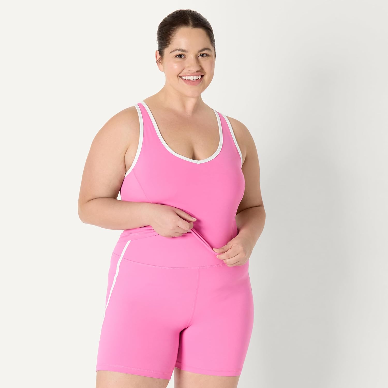 Amazon Essentials Women's Active FormFlex Buttery Soft Light Support Crop Tank with Bra and Contrast Trim - Image 6