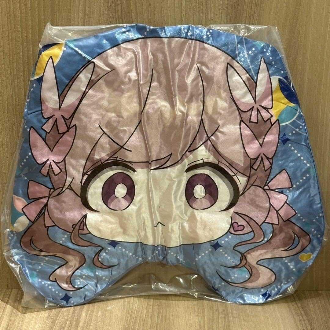 アンダーヒロイン ツユ オリジナルダイカットクッション GiGO限定 0827 ツユオリジナルダイカットクッション～GiGO限定～ | オンライン