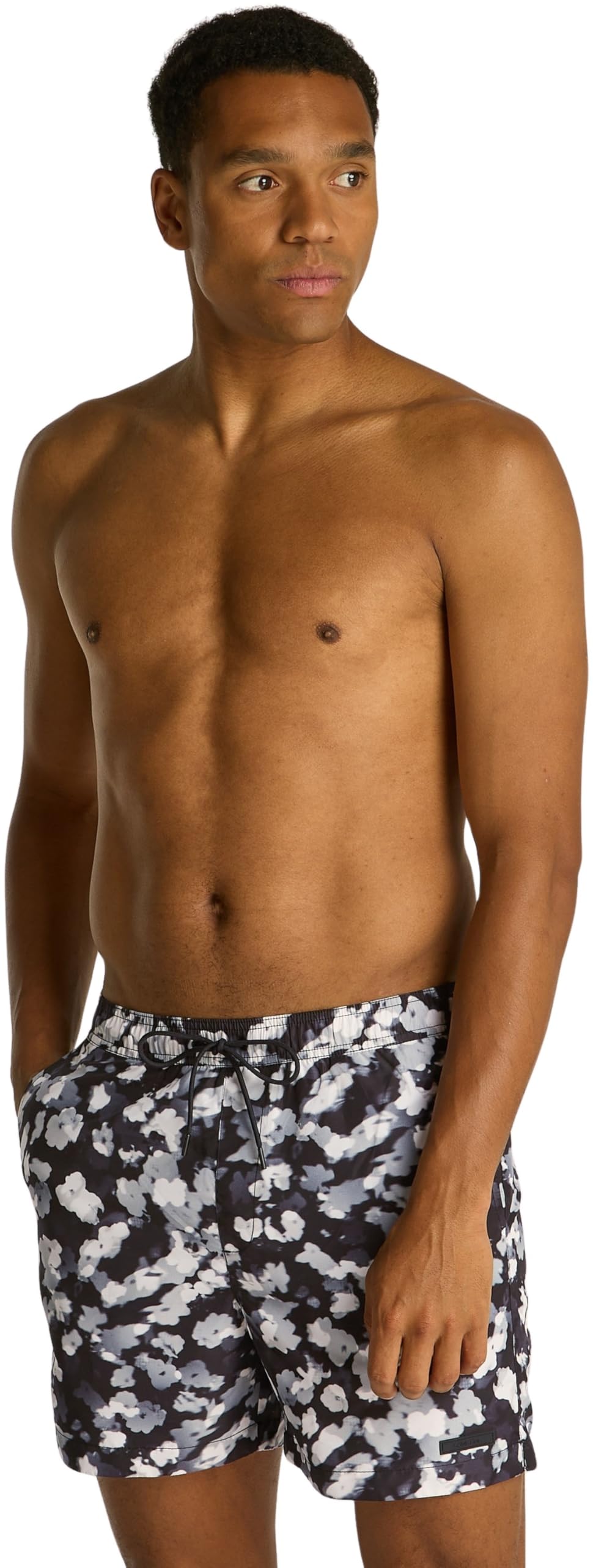Mode von Calvin Klein & Tommy Hilfiger