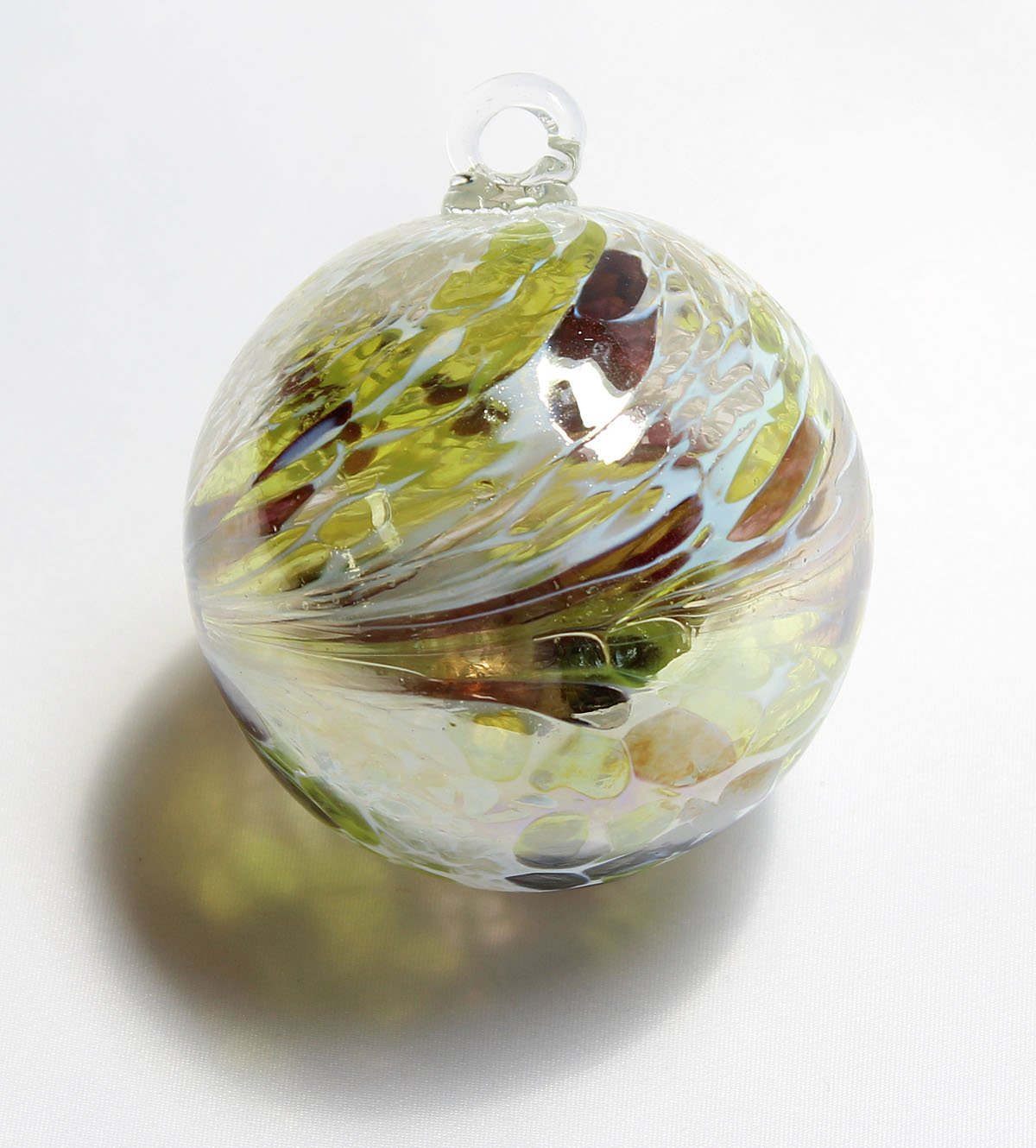 Kulka przyjaźni cytron / biały / bakłażanowy opalizujący 6 cm kula czarownicy Kugel od Iron Art Glass Designs