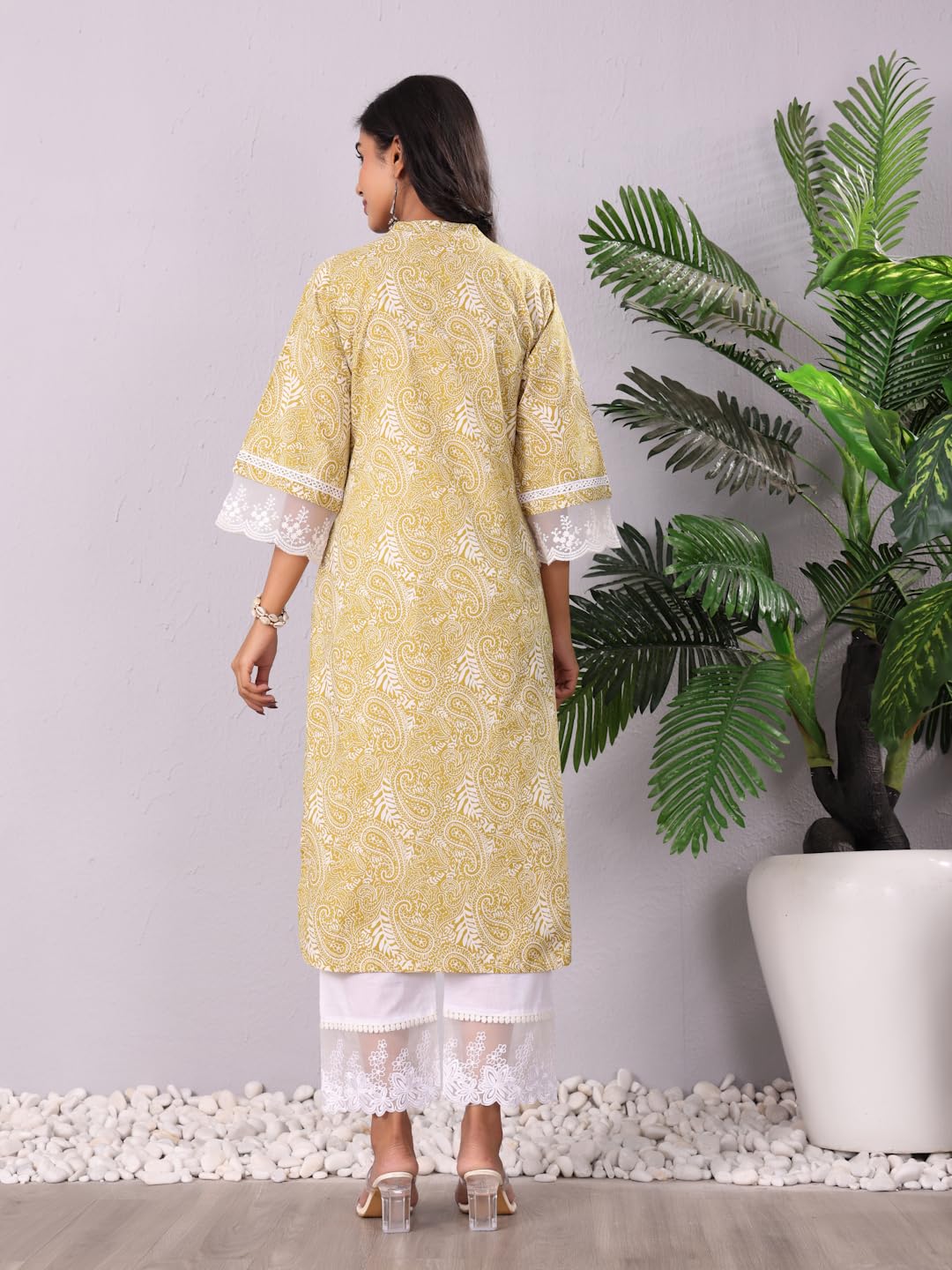 Varanga Women Paisley Printed Kurta With Lace Detailing And Flared Sleeves  A Stylish And Comfortable Outfit Green