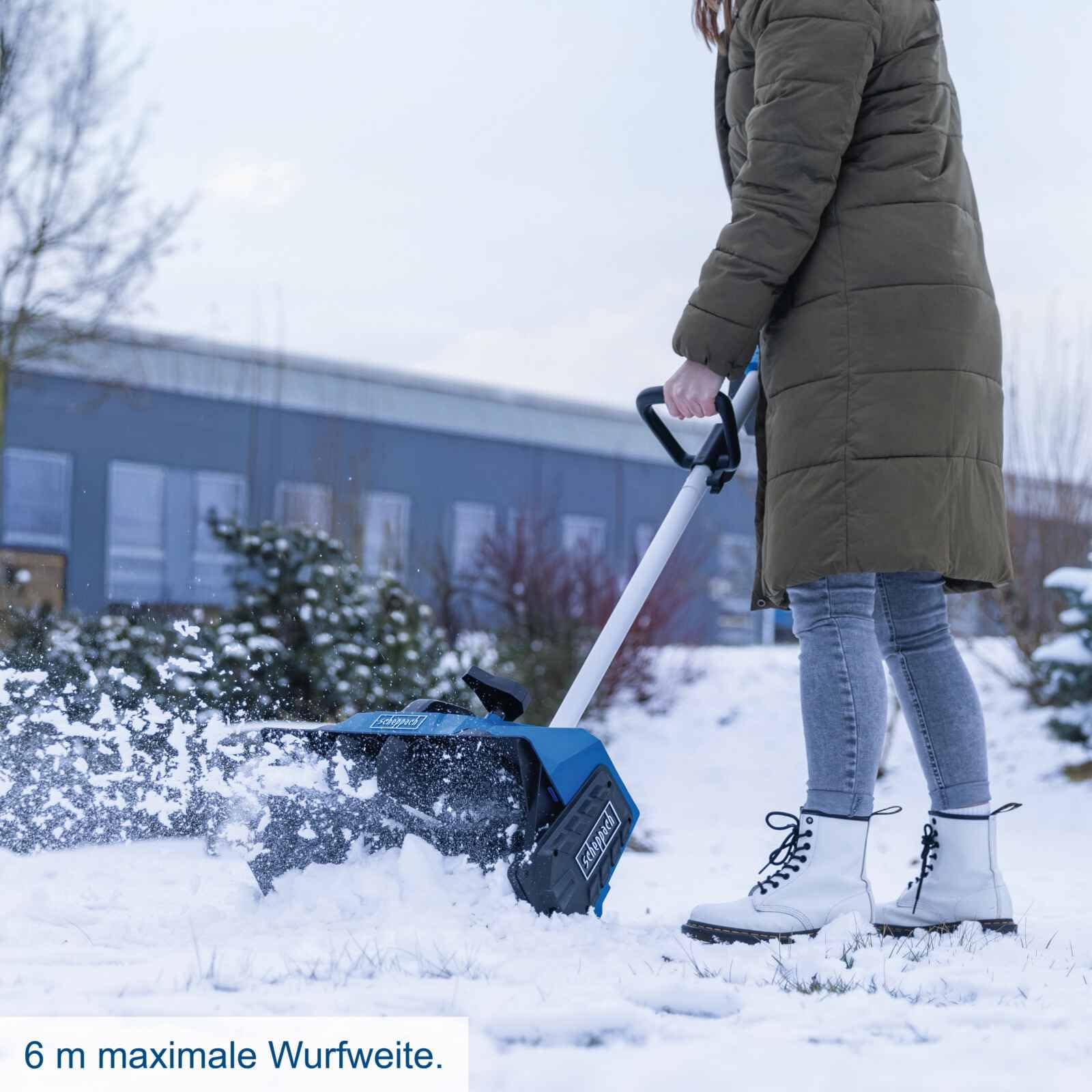 Scheppach Akku Schneefräse BC-SNB410-X Schneeräumer | 40cm Arbeitsbreite | 20cm Schneehöhe | variable Auswurfrichtung | 20V-IXES-Serie | 10 Jahre Garantie | mit 2x4Ah Akku & fastcharge Doppelladegerät