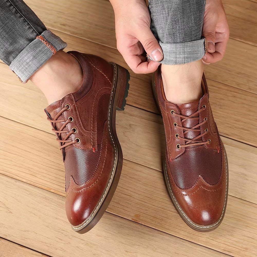 Sapato social masculino, cadarço e bico liso Oxford em promoção! Veja a oferta e mais achadinhos de Sapatos 8 Hoje é o melhor dia para comprar Sapato social masculino, cadarço e bico liso Oxford com aquele preço maroto! Promoção! Aproveite a oferta! 8