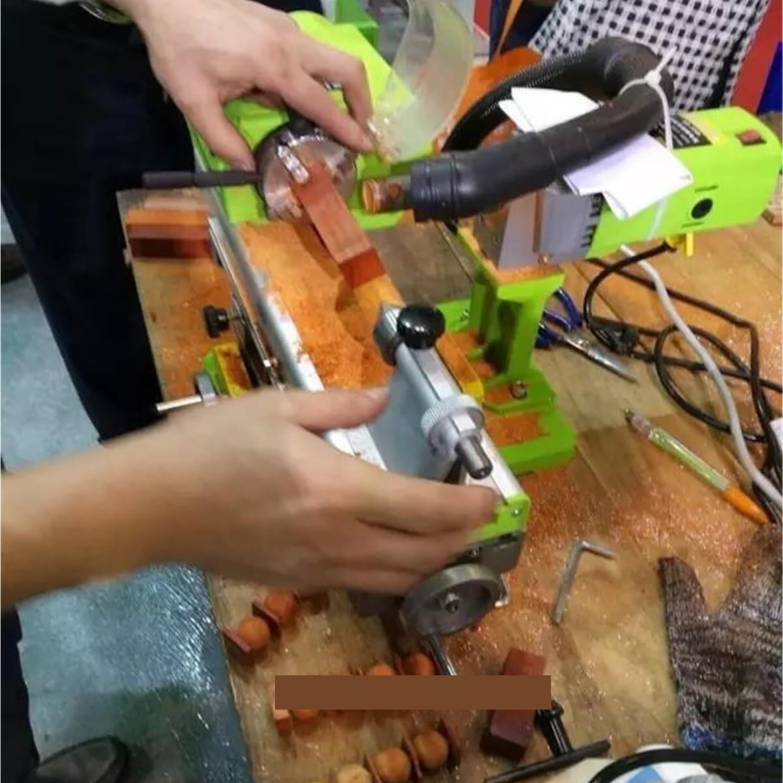 Drehmaschine, Drehkugelherstellungsmaschine, Kleine Holzbearbeitungs-Tischbohrmaschine, Polierter Lauf, Hohe Effizienz,zum Gewindedrehen und Bohren