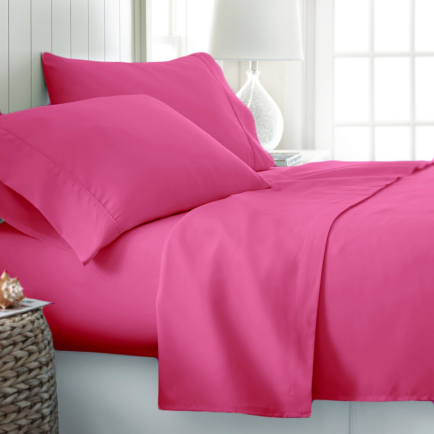 Jasmin Elinor 100% Egyptian Cotton 200 Thread Count Fitted Sheet (Single, Fuchsia)