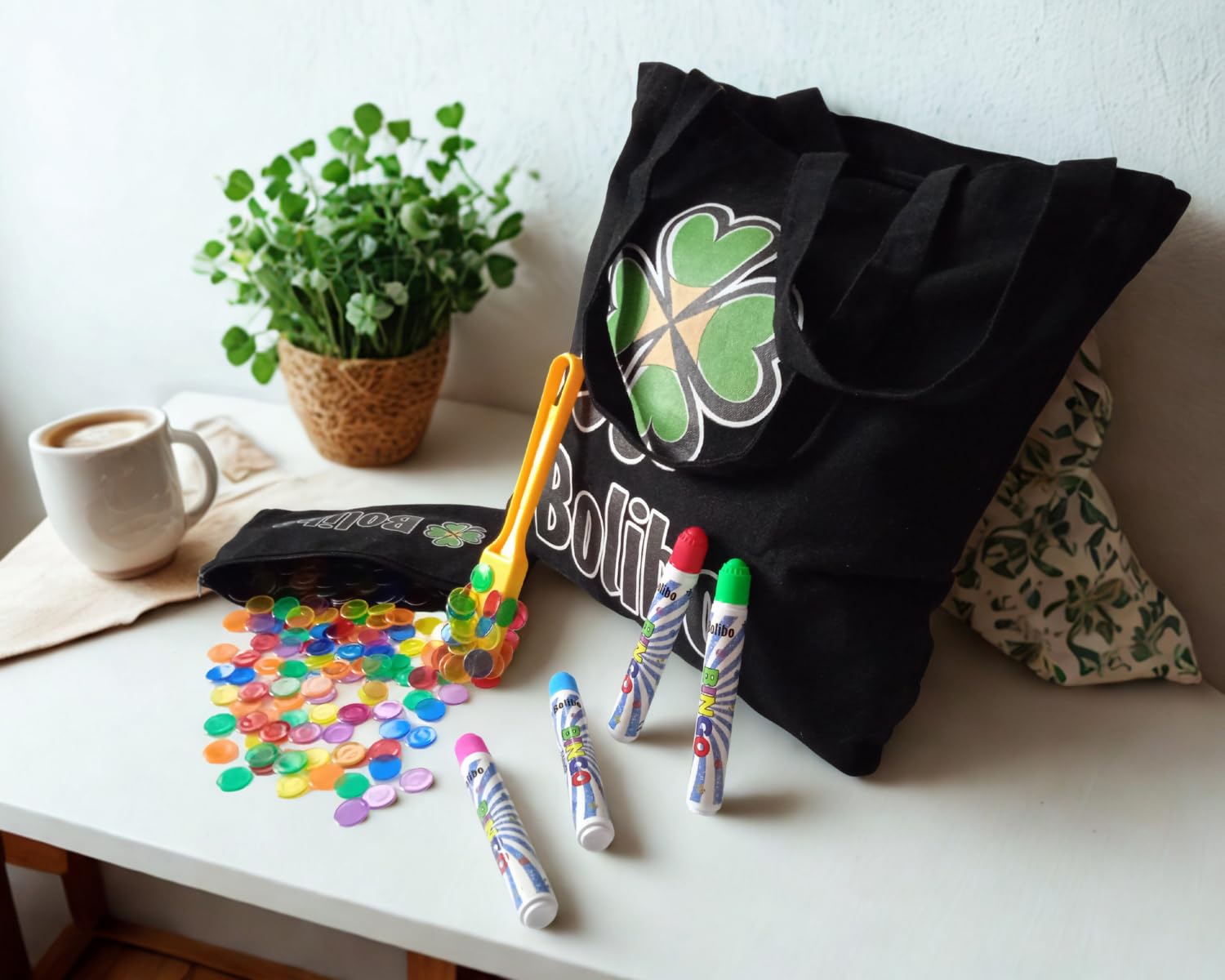 Bolibo Kit 5 en 1 SPÉCIAL Bingo - 1 Sac, 1 Trousse, 4 Marqueurs Bingo, 1 Bâton magnétique et 200 Pions magnétiques - Tous Les Accessoires indispensables pour Les passionnés de Loto/Bingo