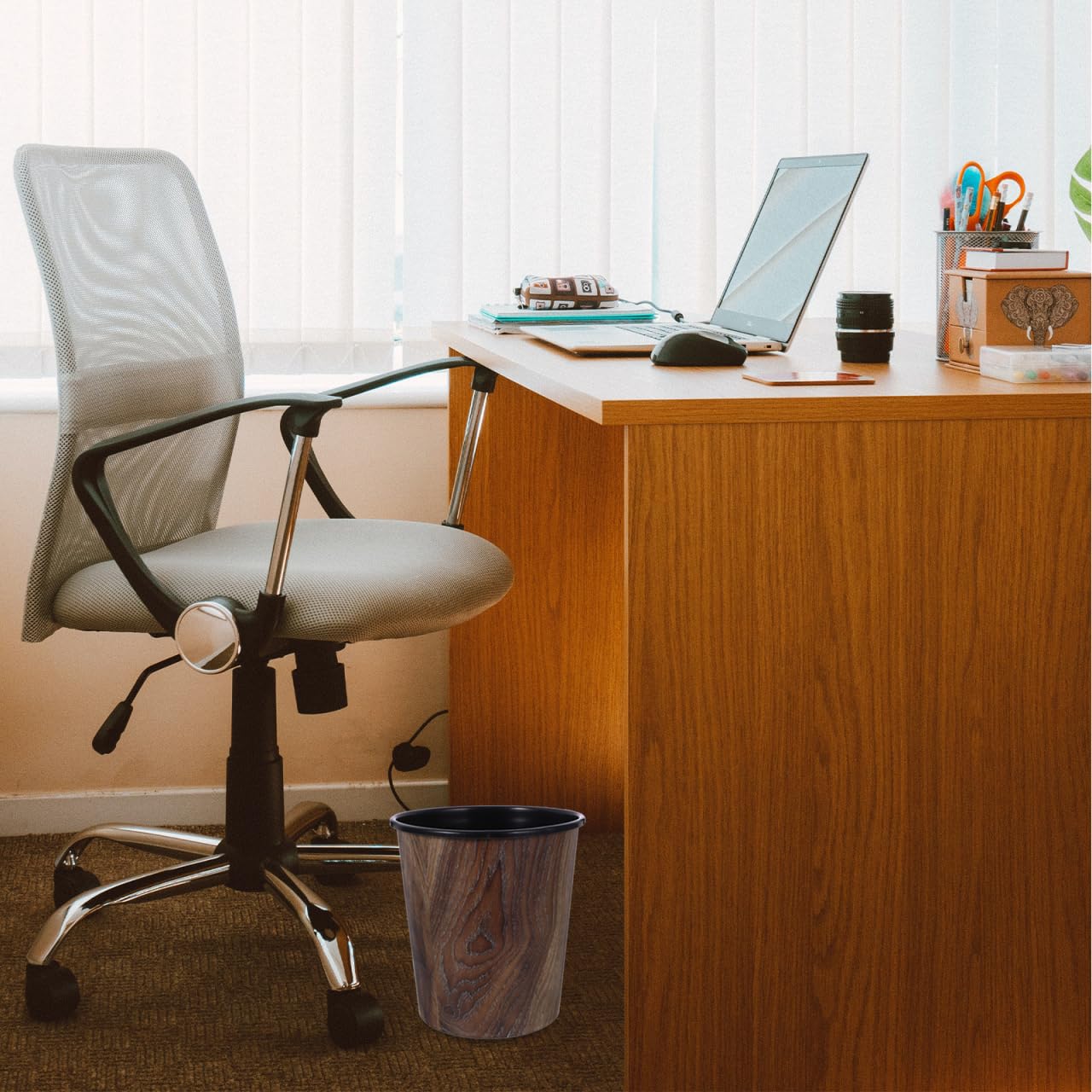 Wood Grain Trash can 1.8 Gallon Plastic Wastebasket Open Top Small Round Garbage Bin for Home Office Bathroom Living Room Imitation Wood Style