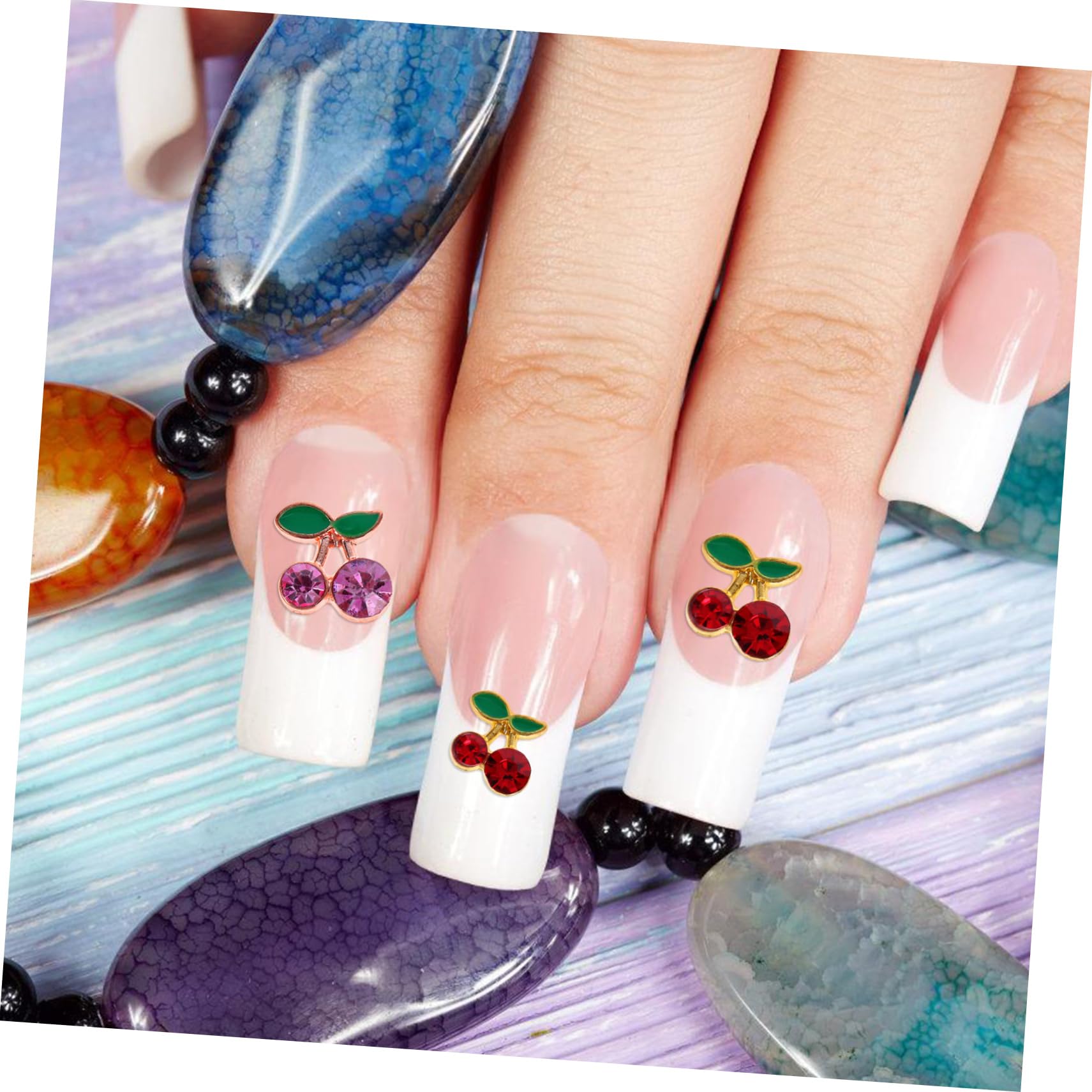 4 Set Charm Per Unghie Con Dorati E Decorazioni Per Nail Art Per Donne Per Feste E Speciali 32 Pezzi*4