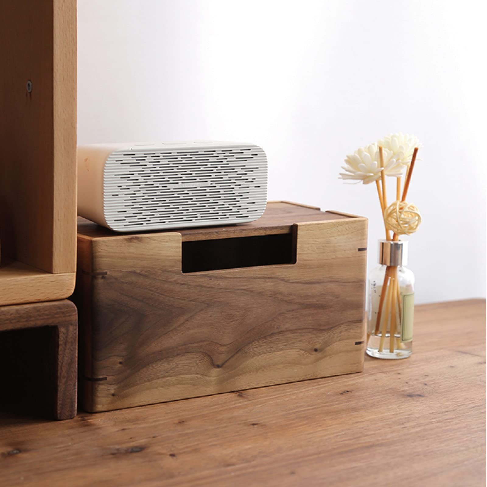 Kabelmanagement-Box Holz-Kabel-Organizer-Box Desktop-Aufbewahrung Steckdosenleiste Anti-Staub-Box Kabel-Organizer für Kabel- und Kabelmanagement, Überspannungsschutz und Kindersicherheits-Kabelbox K