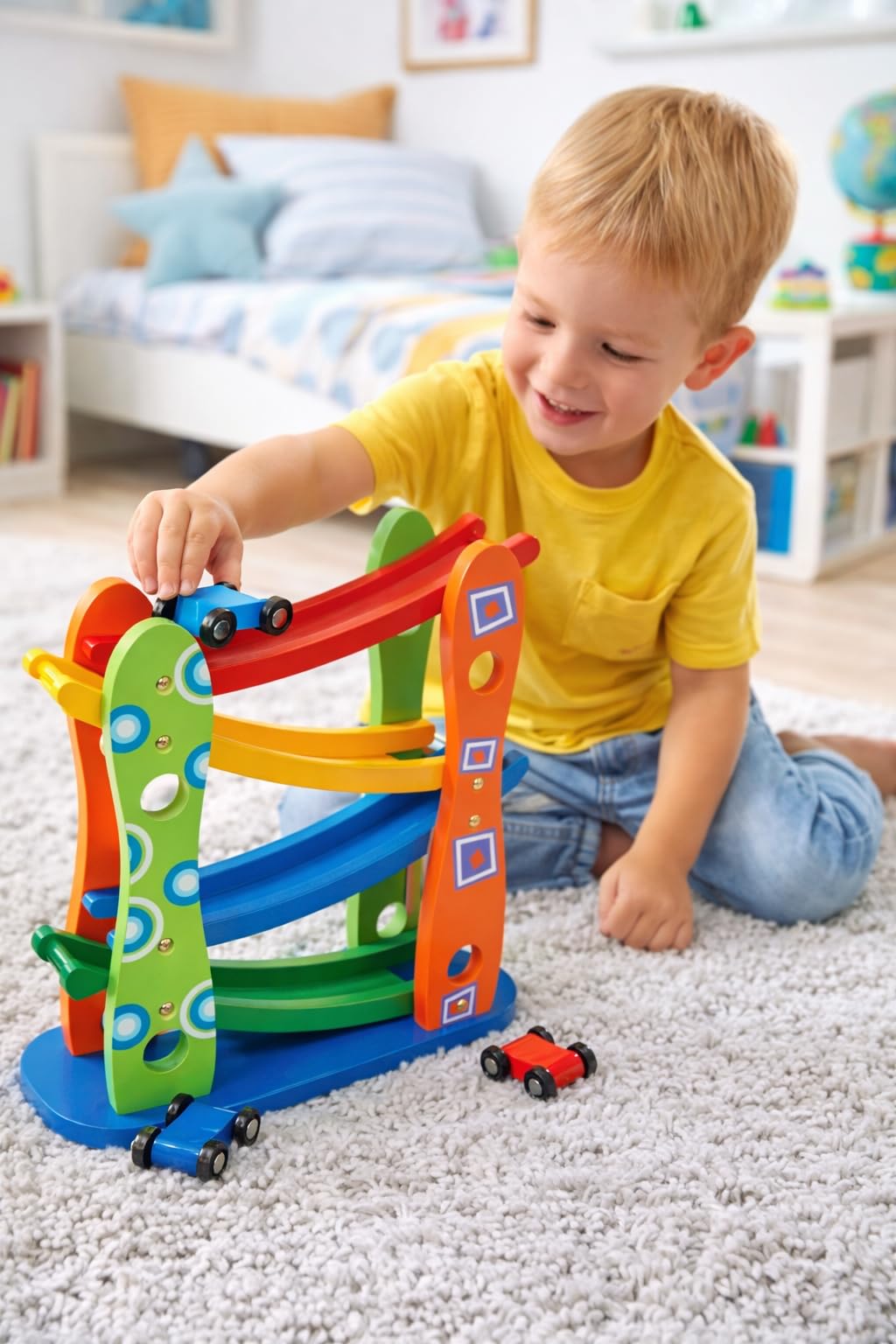 Holz-Autorampe Kinder, Bunte Rennbahn mit 3 Spielzeugautos, 4 Ebenen Wasserfallbahn aus Holz, Auto-Rollbahn Motorikspielzeug Geschenk für Jungen Mädchen ab 3 Jahren