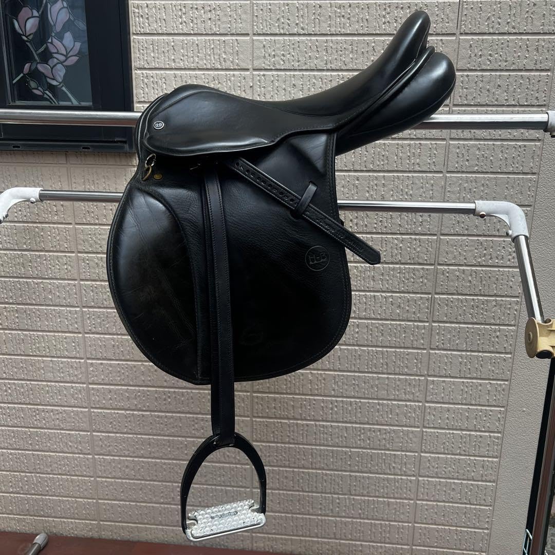 Amazon.co.jp: 乗馬用総合鞍H-B ハリソンブラウン Windsor : スポーツ 