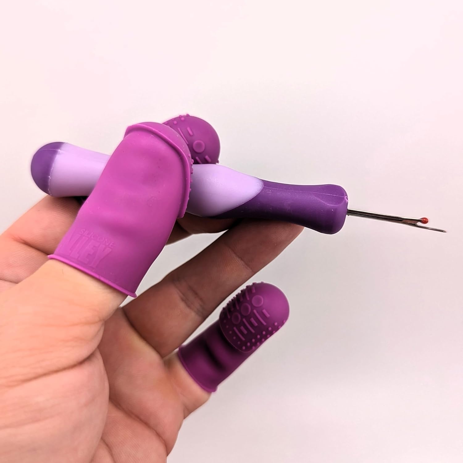 Hand Sewing Complete Kit | Featuring THIK-Grip Thimble [3 Sizes] | Including Needles (105) - Fabric Clips (10) - Pins (100) & Many More Supplies