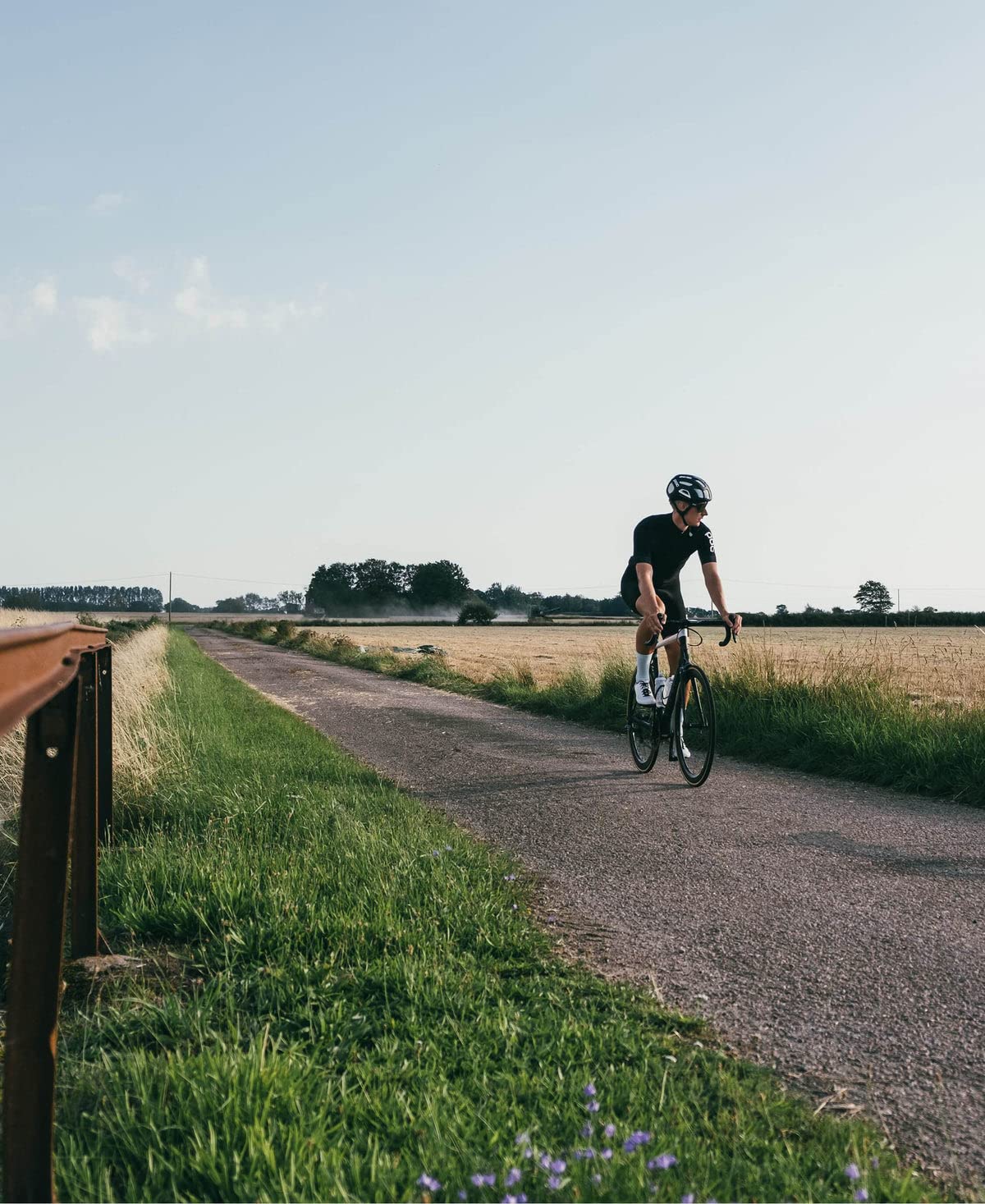 POC Ventral Air MIPS NFC Casco de Ciclismo - Casco de Carretera Ligero para un Rendimiento Superior y máxima Seguridad, con protección MIPS y Chip NFC
