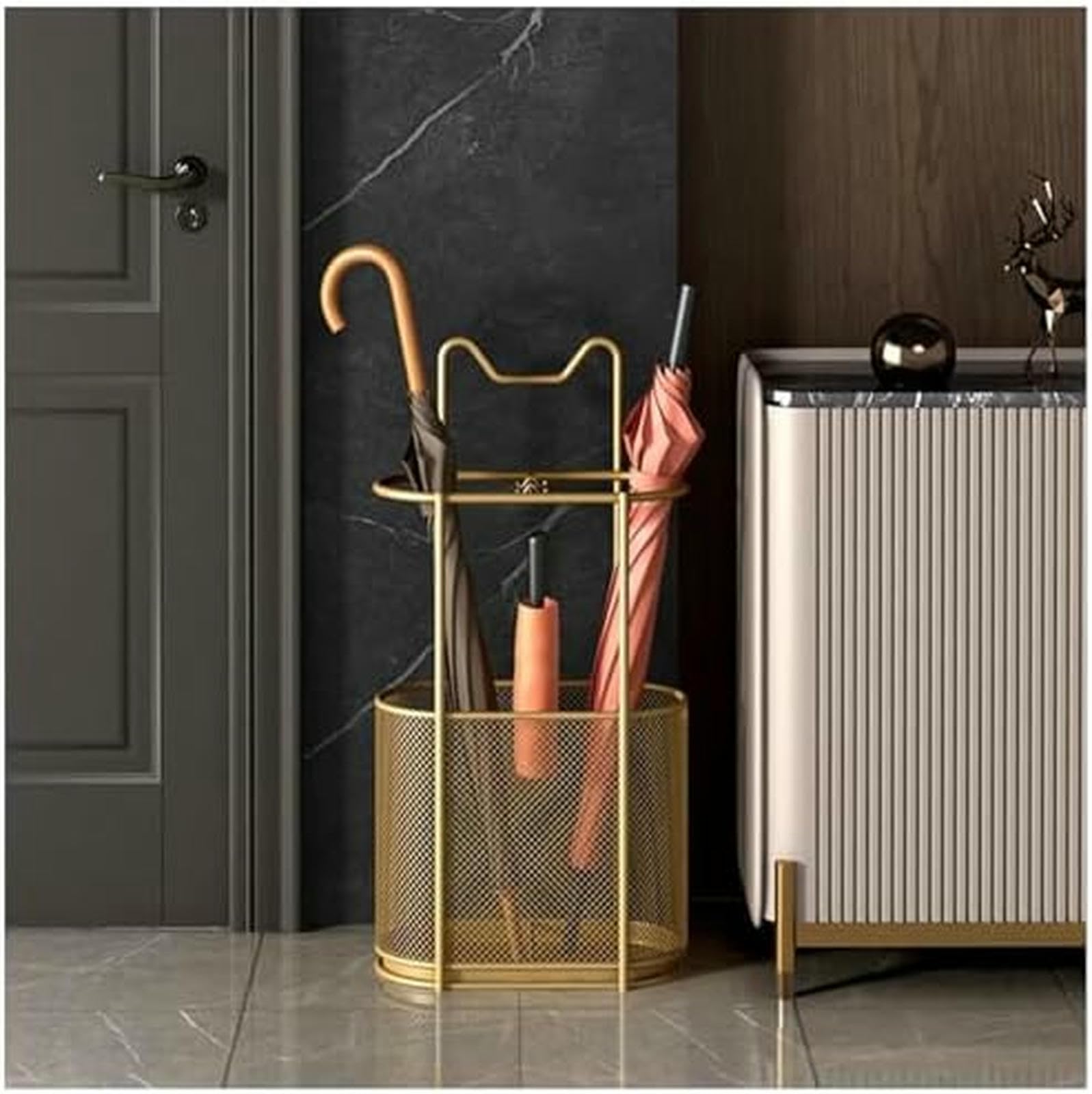 Support de parapluie métallique compact doté d'un bac récupérateur