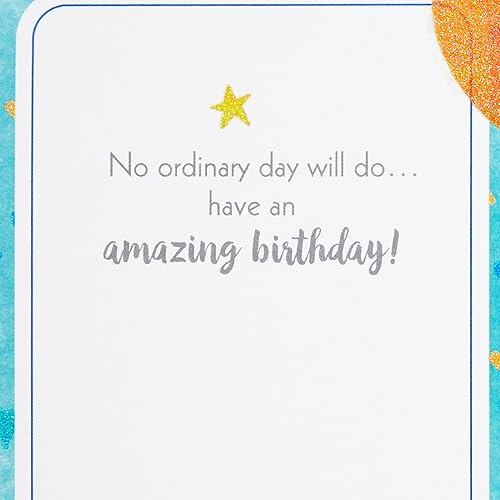 Miniatura 3 de Hallmark Paper Wonder - Tarjeta de cumpleaños desplegable (Celebrate, pastel de cumpleaños)