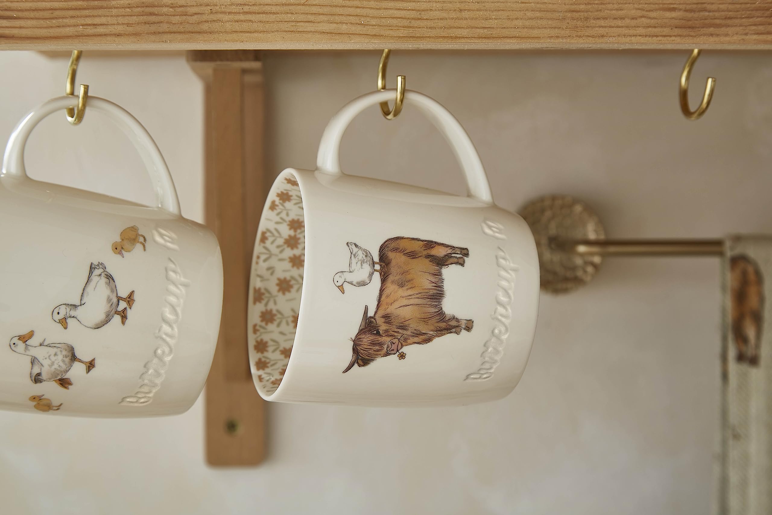 Cooksmart British Designed Barrel Coffee Mug, Buttercup Farm Ducks, Medium - Image 2