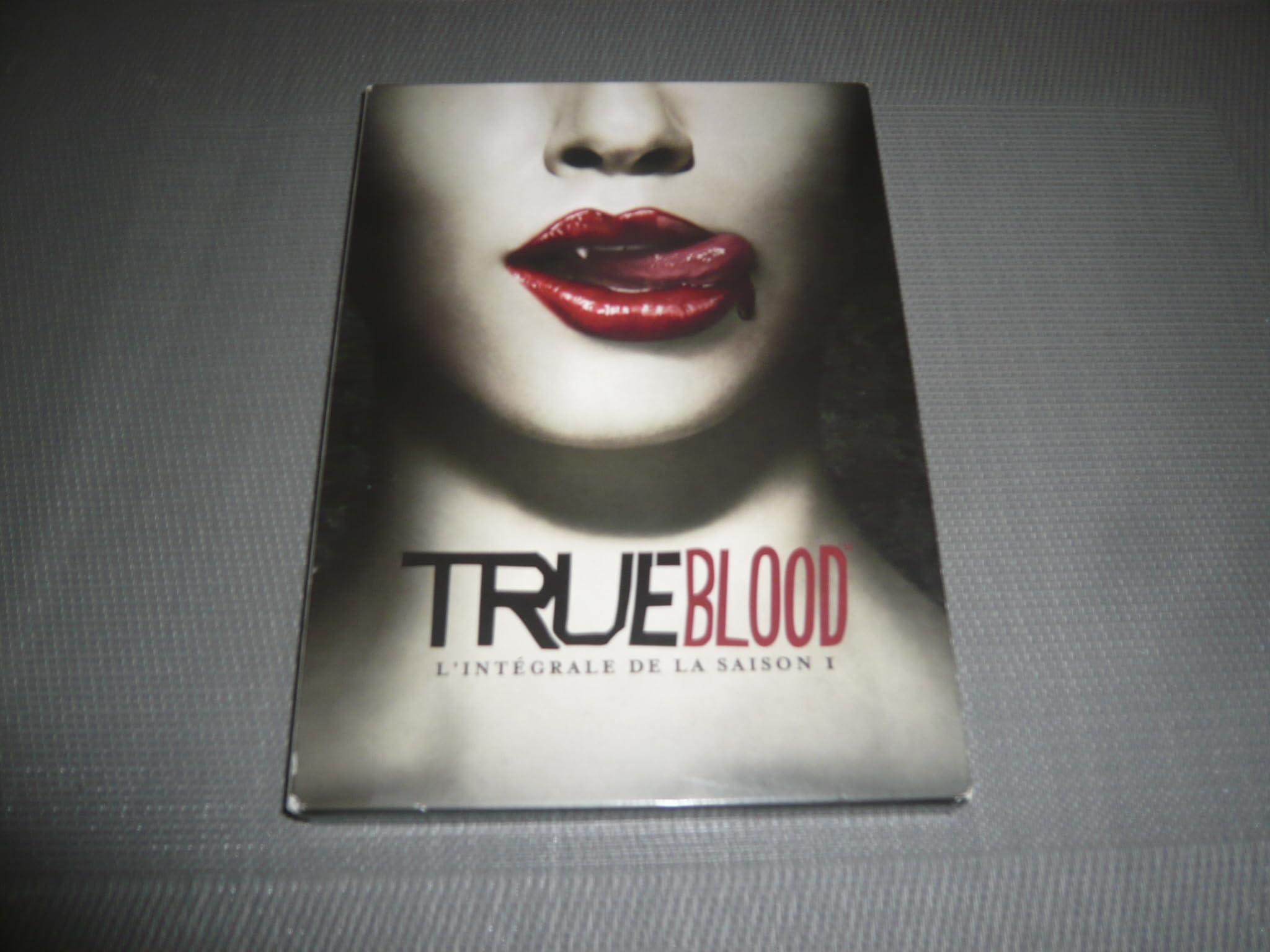 True Blood Temporada 1 en DVD serie completa de vampiros y suspense en edición de Francia