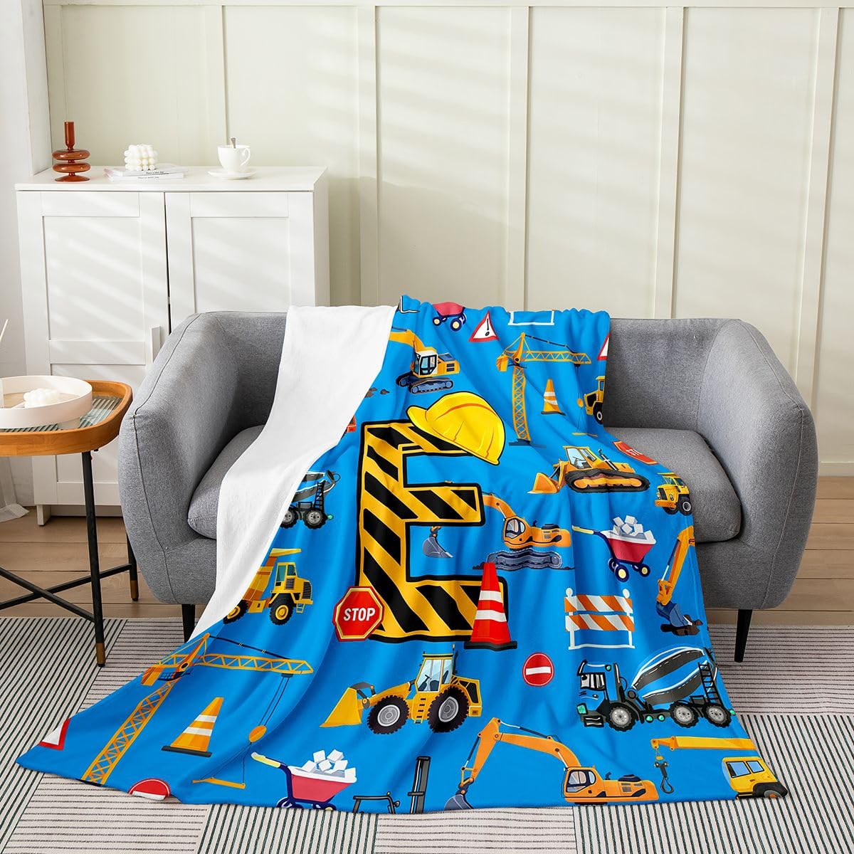 Loussiesd Coperta in pile per veicoli da costruzione, motivo: escavatore, lettera E, coperta in flanella felpata pelosa per auto, trattore per letto, divano, sedia, soggiorno, regina, 228 x 228 cm