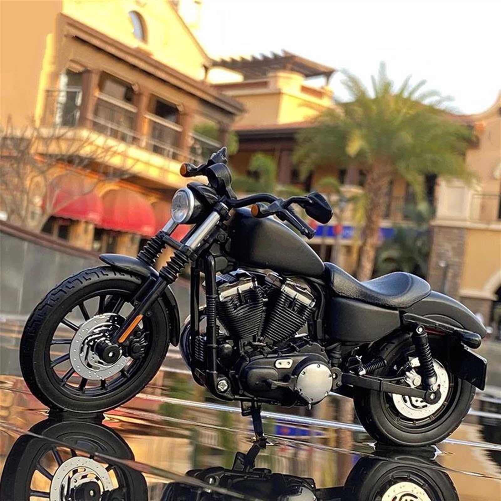 SEYXF Motorbike Toy 1:12 for Harley 2014 Sportster Iron 883 Motorcycle Alloy Model Simulation Diecast Metal Toy Gift(with Foam Box)