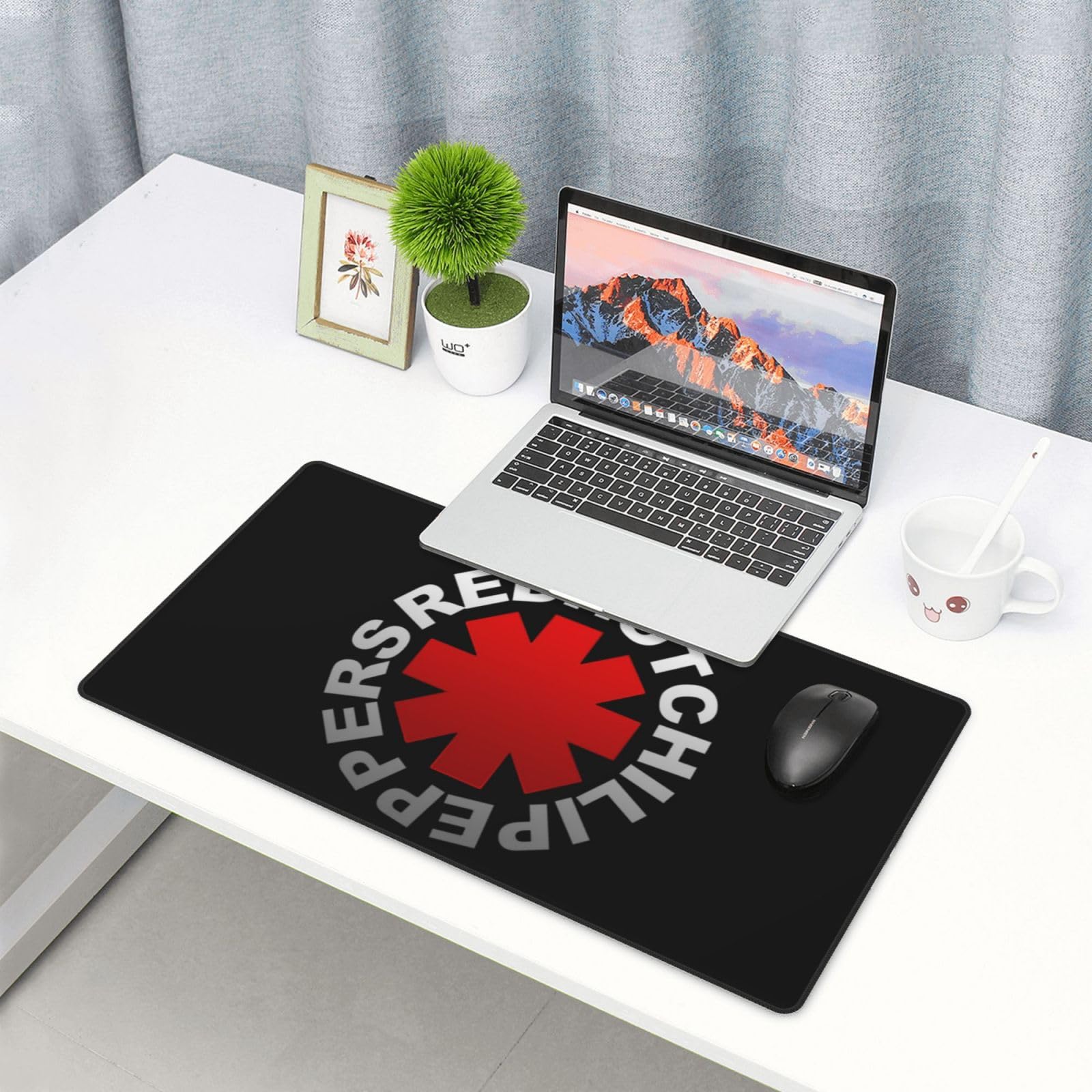 Amazon.co.jp：マウスパッド 大型 Red Hot Chili Peppers レッド