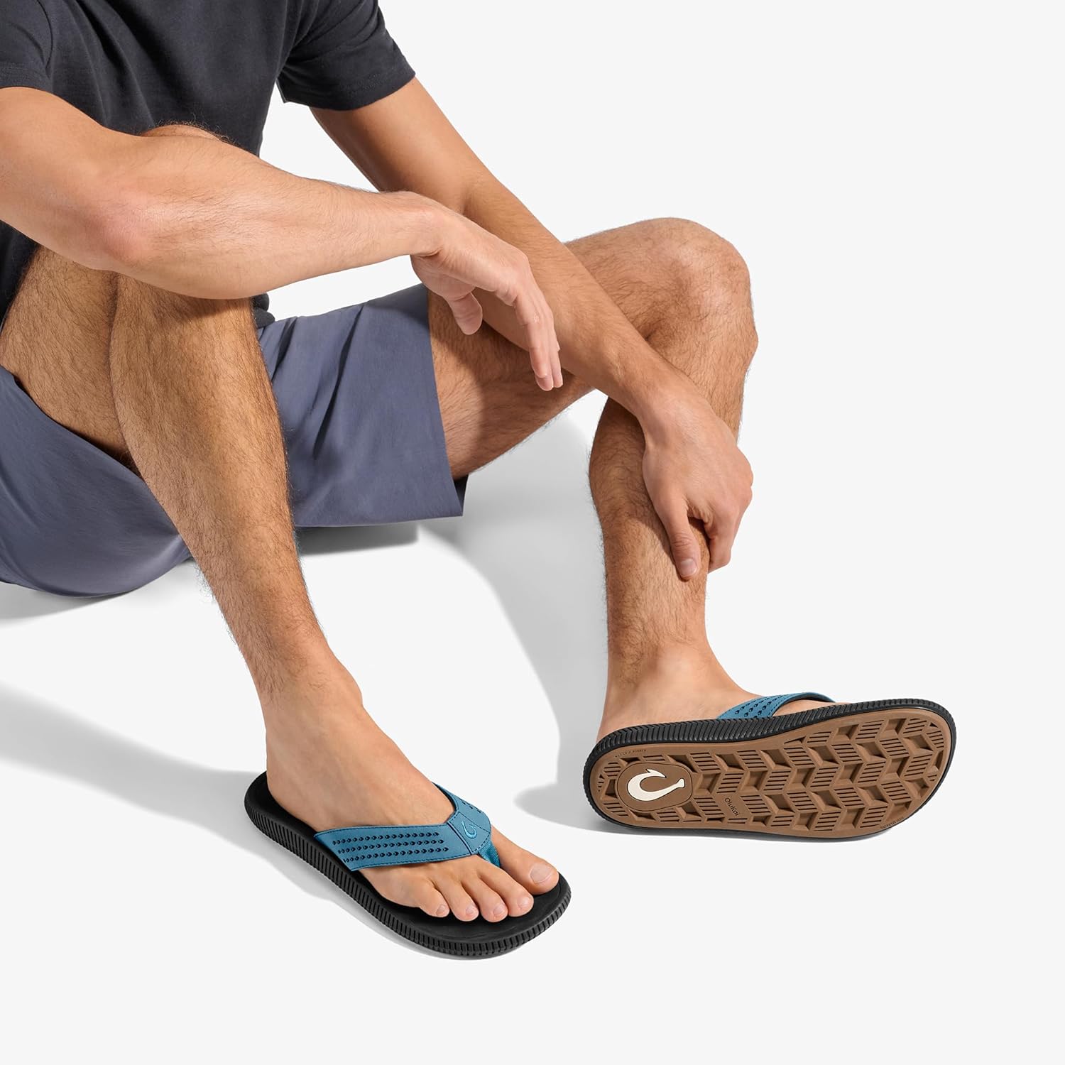 OLUKAI Ulele Men's Beach Sandals, Water Resistant Flip Flops, Arch Support & Comfort Fit, Lightweight & Durable, Enhanced Grip & Traction - Image 5