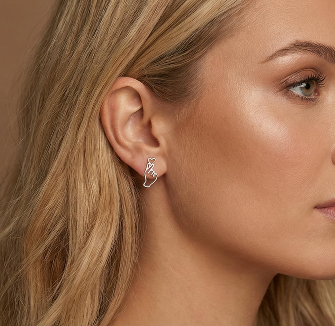 SLUYNZ 925 Sterling Silver Heart Studs Earrings for Women Teens Unique Sweet Love Heart Post Studs Earrings - Image 3