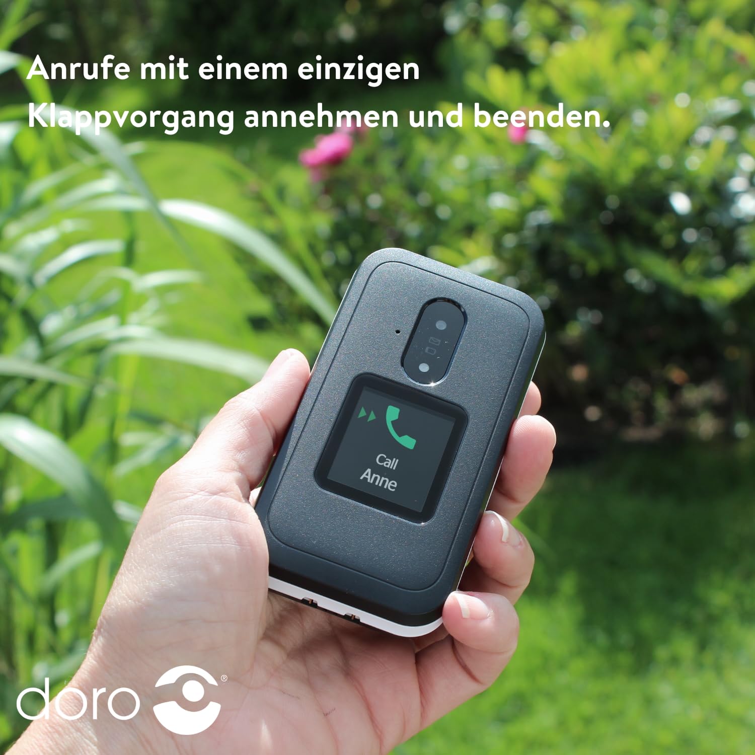 Doro Leva E30 - 4G Klapptelefon für ältere Menschen - Großer 2,8-Zoll-Bildschirm, externes Display, kontrastreiche Tasten, lauter & klarer Klang, Kamera - Doro Secure-Taste - Ladeschale - Schwarz/Weiß