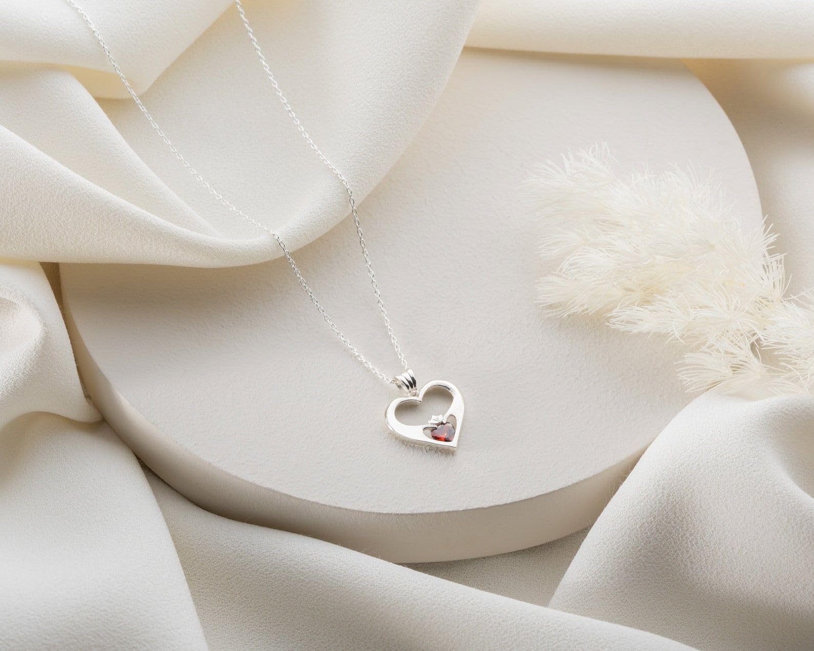 Personalizzato cuore ciondolo collana con pietra portafortuna su misura nome ciondolo Festa della Mamma Natale anniversario compleanno