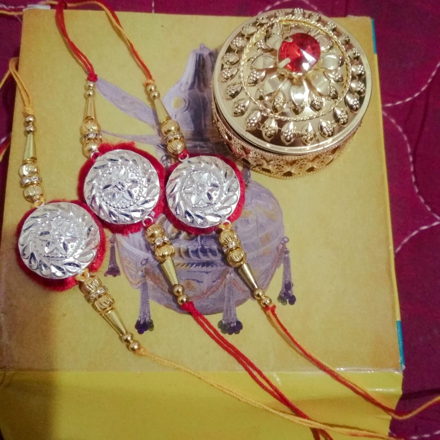 GoldGiftIdeas Pure 999 Silver Flower Design Rakhi for Brother (Set of 3 ...