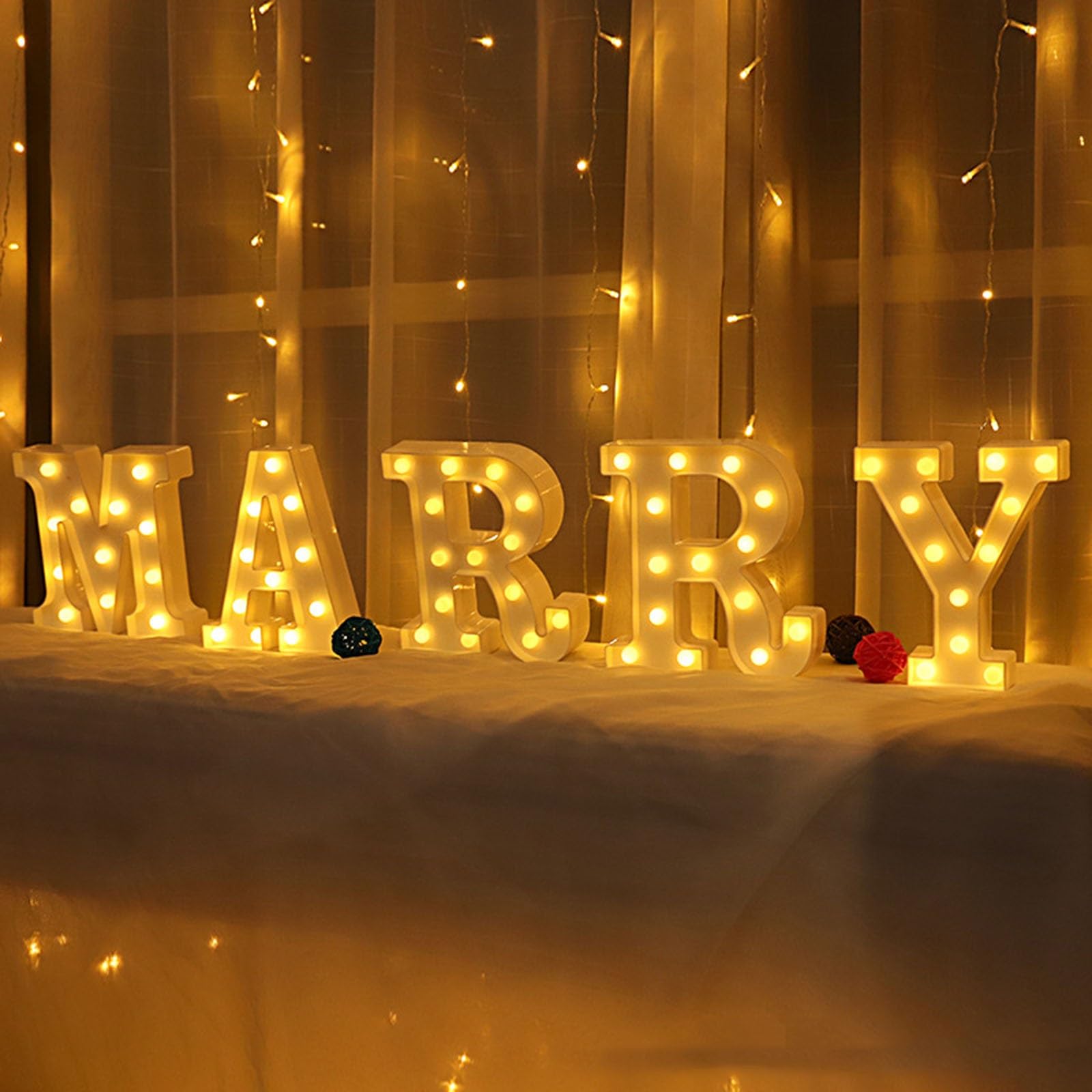 HONPHIER HONPHIER® Letter Lamp Afstandsbediening Alfabet Lamp LED Letter Verlichting Letter Licht Verlichte Letters Nachtverlichting Decoratie Voor Verjaardag Party Bruiloft V