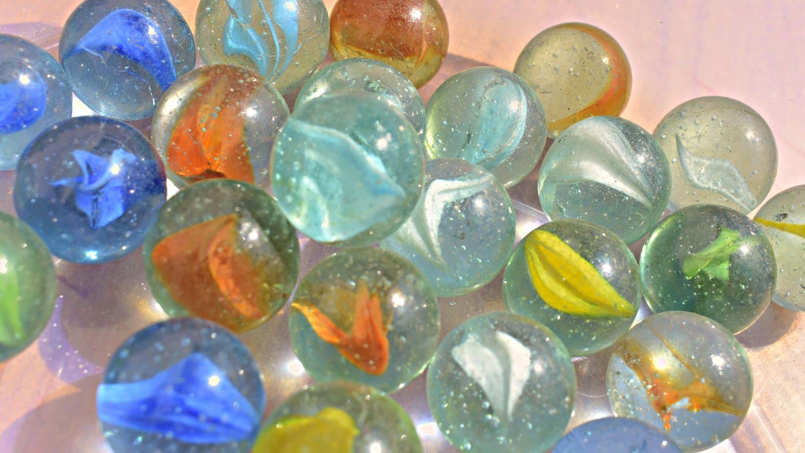 Daayra Unlimited Big Sized Glass Marbles (Cateye Multicolour) (Cateye Multicolour) (B0BYT9NHB8) Amazon Price History, Amazon Price Tracker