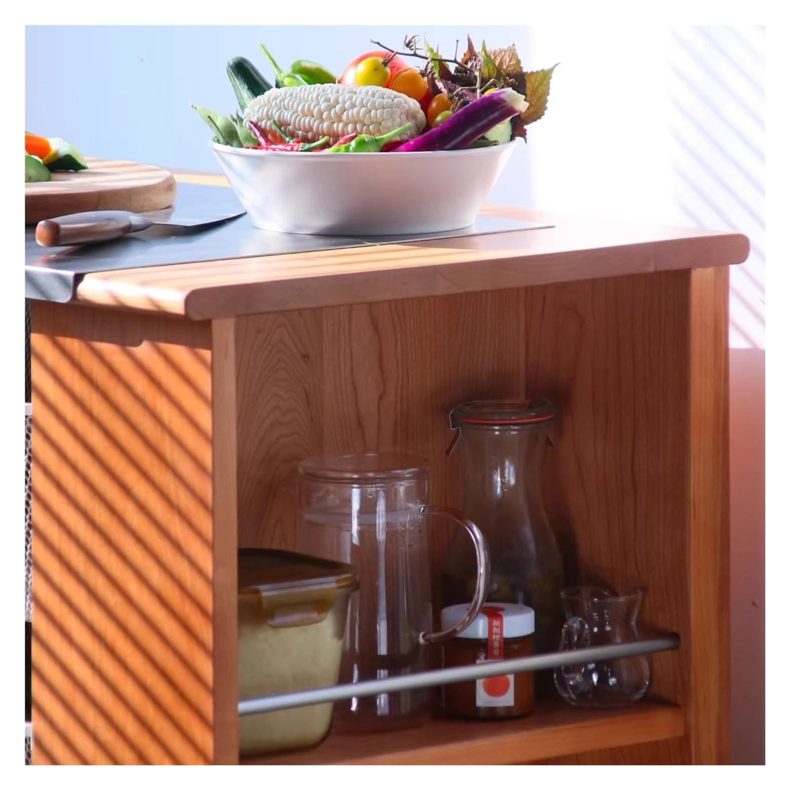 Szafka kuchenna z szufladami, Drewniany wózek na wyspę kuchenną z deską do krojenia ze stali nierdzewnej i 2 koszami, do blatu kuchennego, salonu, przedpokoju(Brown)