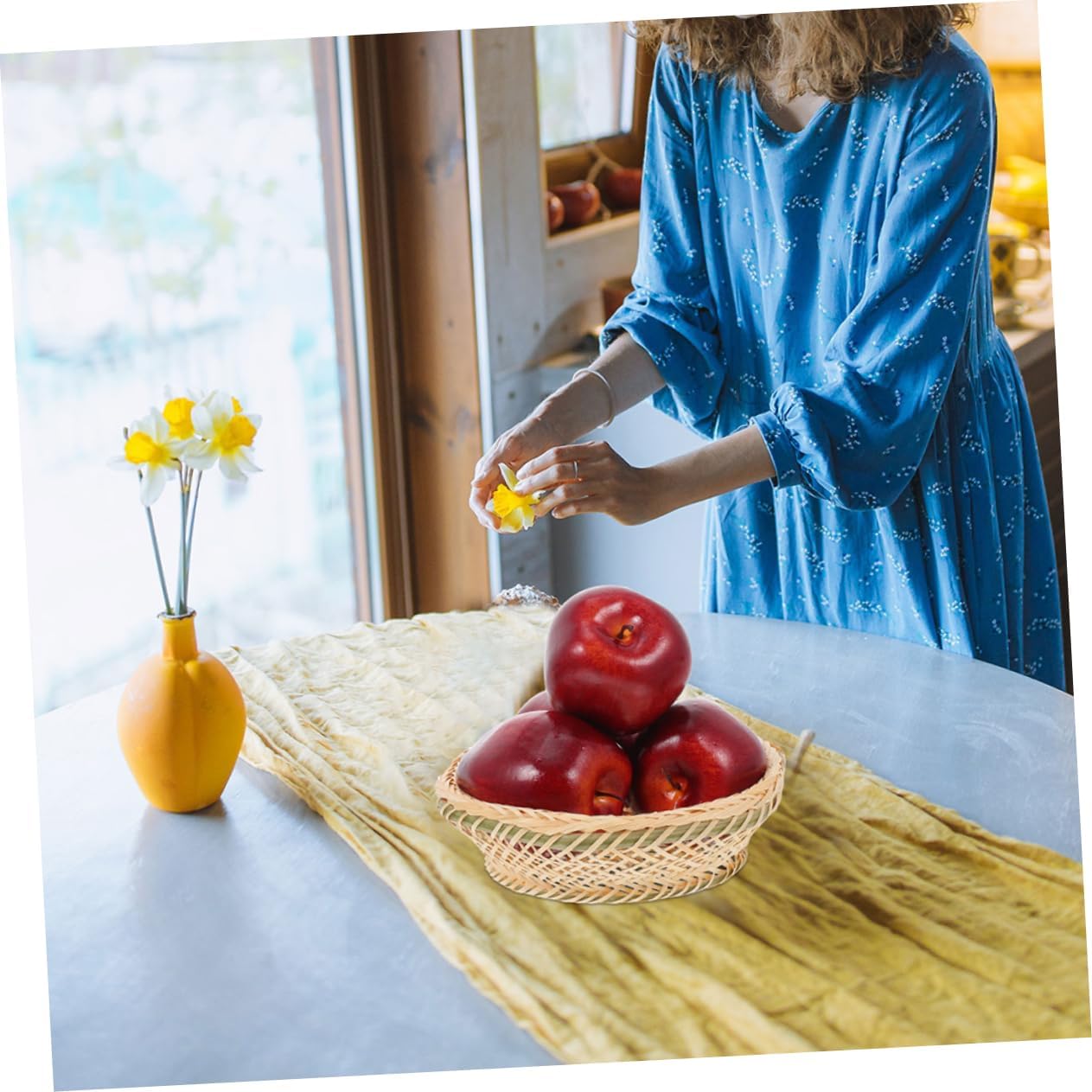 VOSAREA 8pcs Lifelike Faux Fruit Display for Kitchen and Wedding Decoration Safe Low Maintenance Artificial Fruits for Craft Projects and Home Decor