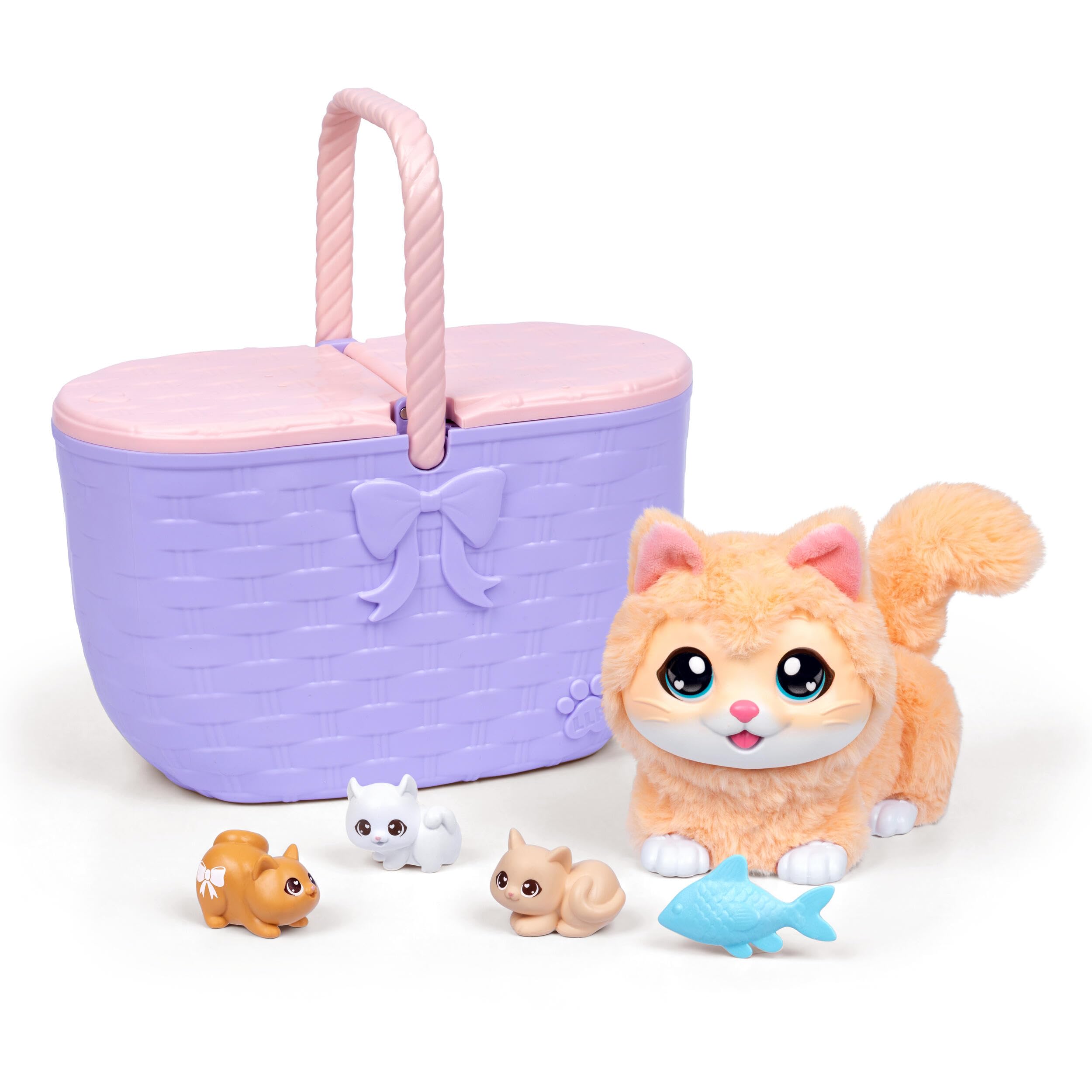 Little Live Pets Mama Surprise Kittens - Mamá interactiva con +15 Sonidos y reacciones - Mamá Tiene 3 bebés Sorpresa - Reacciona al Tacto - Come Pescado - Cesta de Transporte - A Partir de 4 años | Cesta portátil, accesorio de peces, 3 gatitos bebés y más