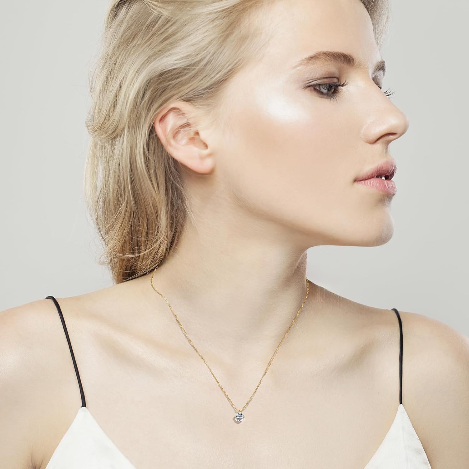 KRKC Moissanite Pendant Necklace for Women, 0.5CT/1CT/2CT/3CT/4CT Lab Created Diamond Solitaire Pendant, VVS1 Clarity D Color, Adjustable 14K White Gold Plated S925 Sterling Silver Chain, Jewelry Gift for Anniversary Valentines Christmas Day - Image 5