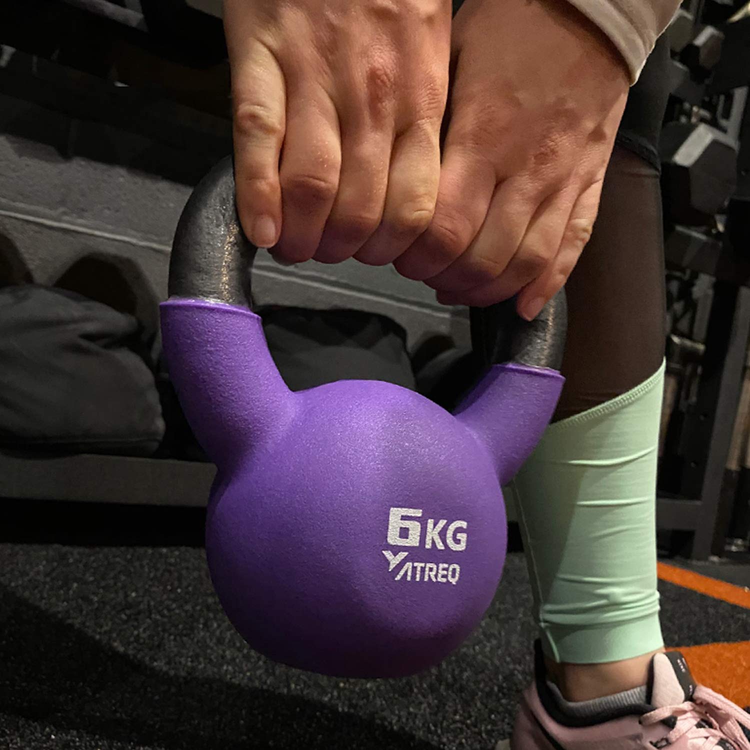Hantle Kettlebell z neoprenu [każdy] • Świetny sprzęt do zastosowania we wszystkich programach fitness • Kodowane kolorami dla łatwiejszego rozpoznania wagi (14 kg)
