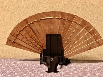 Amazon.co.jp: 屋久杉のオブジェ②扇型 扇子型 飾り物 置物 未