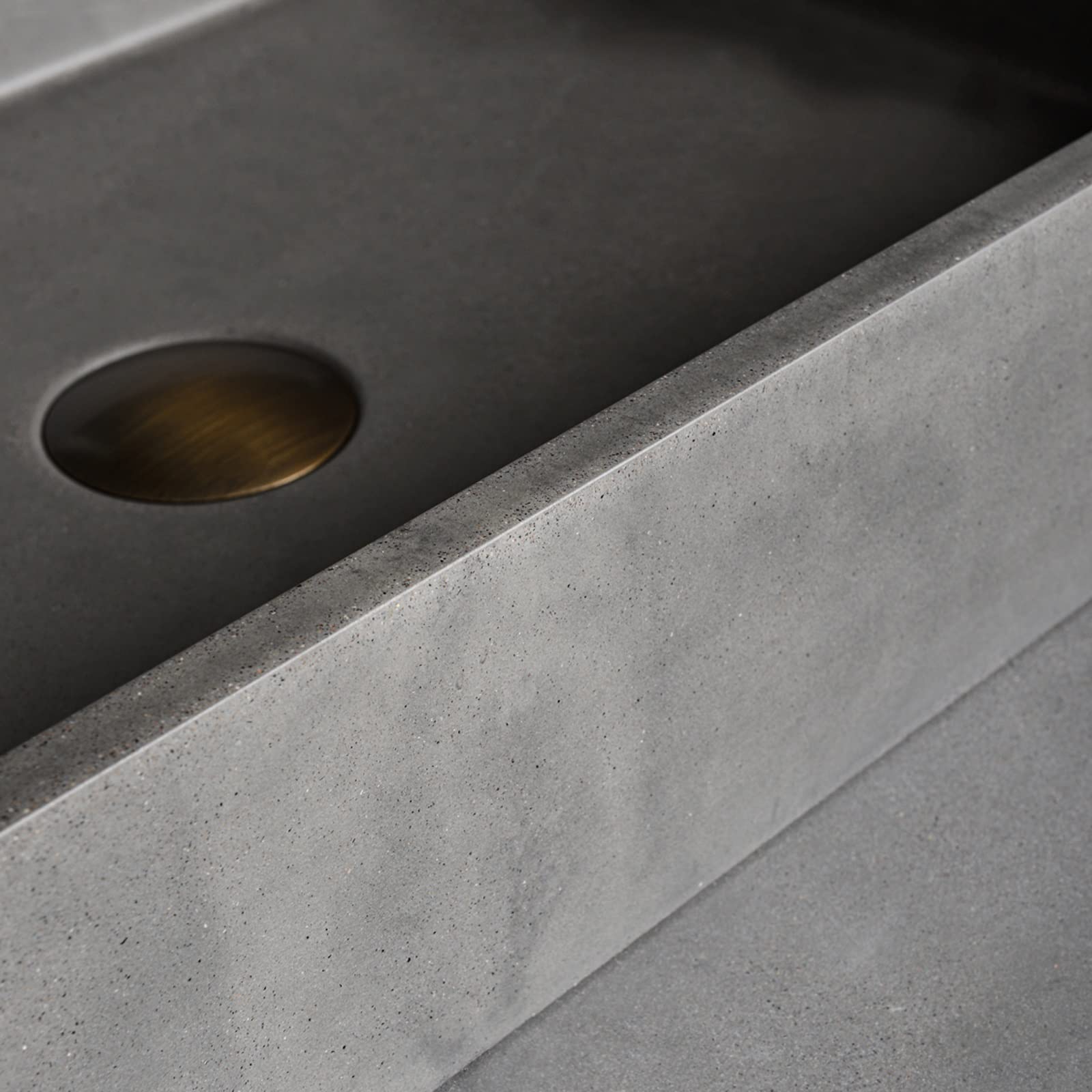 Betonowy zlew łazienkowy, prostokątny zlewozmywak 50 x 32,5 cm, matowe wykończenie pod umywalkę, nowoczesny design blatu, idealny do stylowych aktualizacji łazienki
