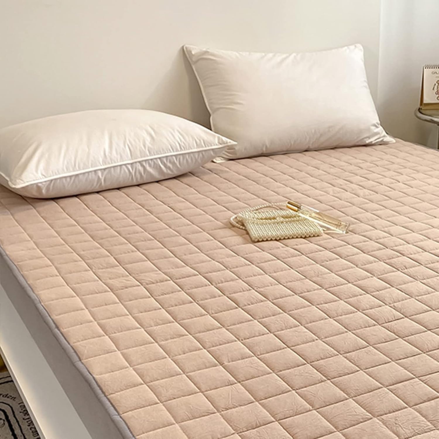 Bed Pad with Elastic on All Four Corners Single Size Organic Can be Used All Year Round Energy Saving Sweat Absorbing Breathable Mattress Pad Bed Pad Cool Bed Pad (White 200 * 220)