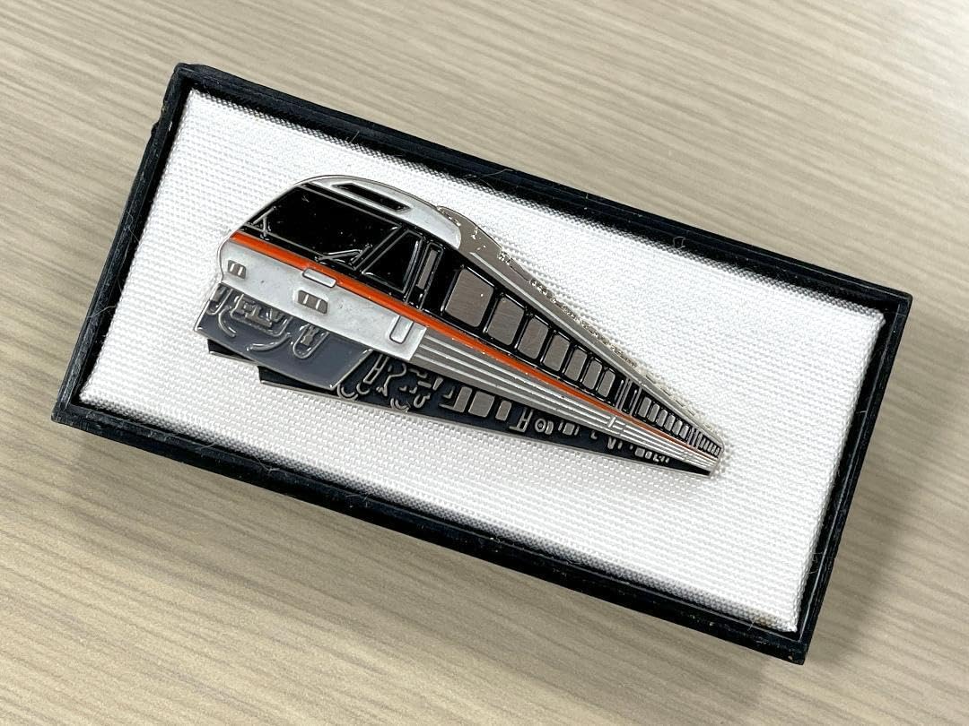 高専 40年以上前 ネクタイピン サッカー