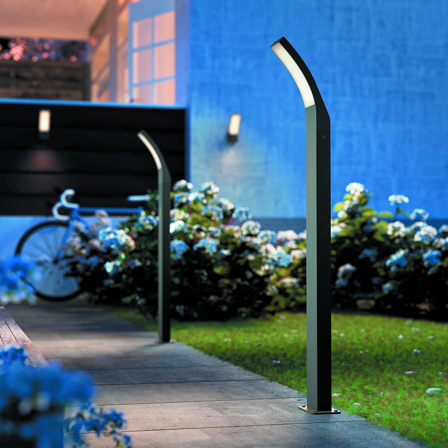 PHILIPS Splay Außenlaterne, 800 lm, 2700 K, PowerShield, IP44 wetterfest, langlebig, Aluminium, lange Lebensdauer, integrierte LED, anthrazitgrau