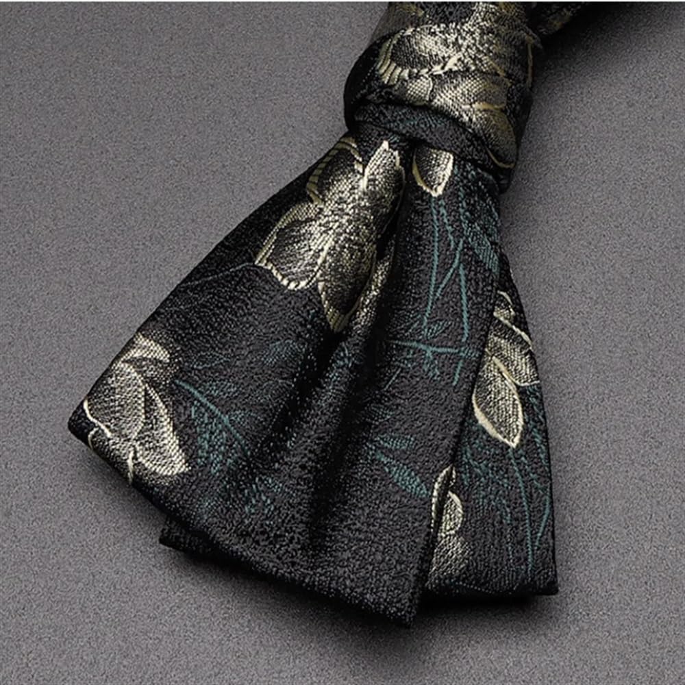 Pajaritas para Fiesta De Boda Pajarita Inclinada de Hombre Verde Oscuro con Flores Doradas sobre Fondo Negro