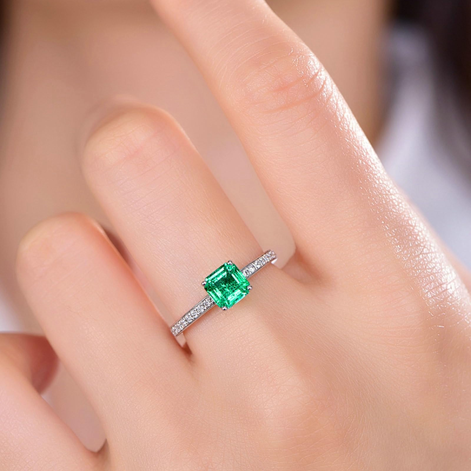 Anillo de boda de platino para mujer, talla H 1/2-V 1/2, anillos de compromiso estrechos con esmeralda de 0,7 quilates y moissanita de 0,17 quilates