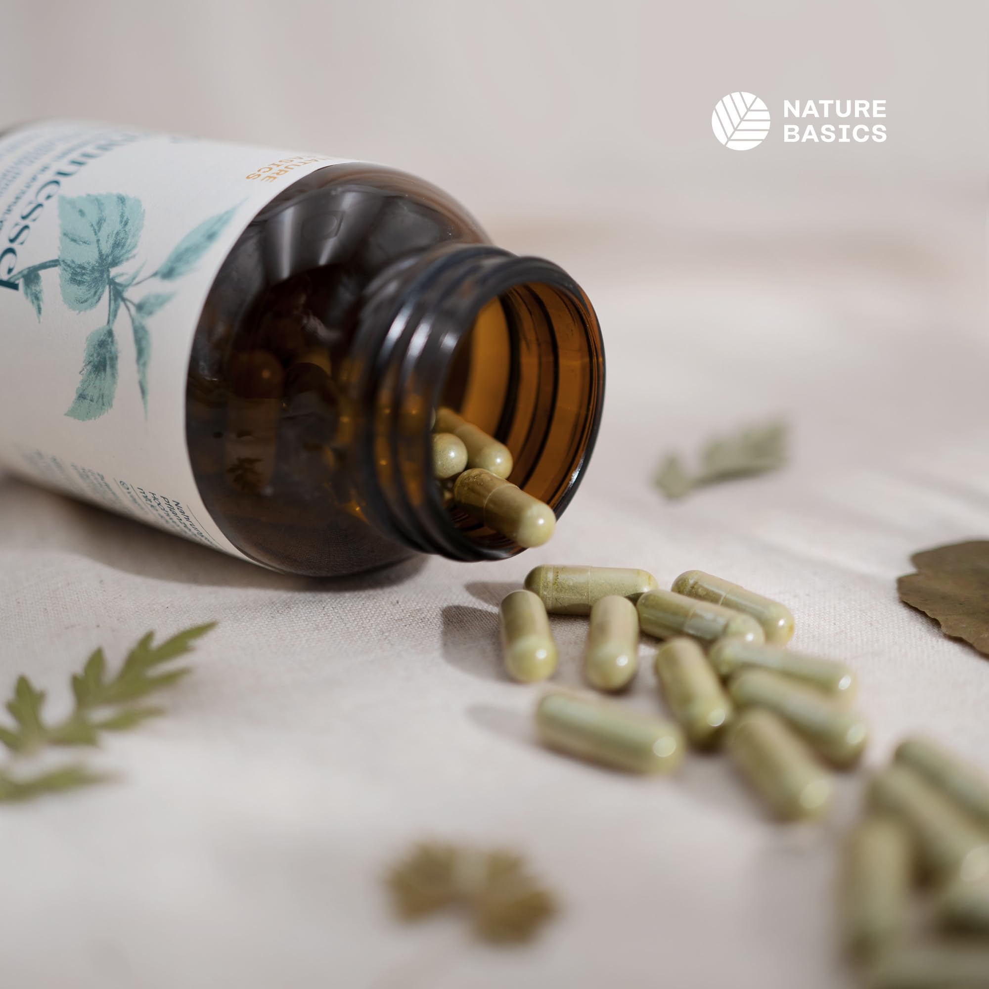 Ortica biologica - 180 capsule ad alto dosaggio / 900 mg di polvere di foglie di ortica biologica pura e di alta qualità per dose giornaliera/vegana, certificata e sostenibile in barattolo