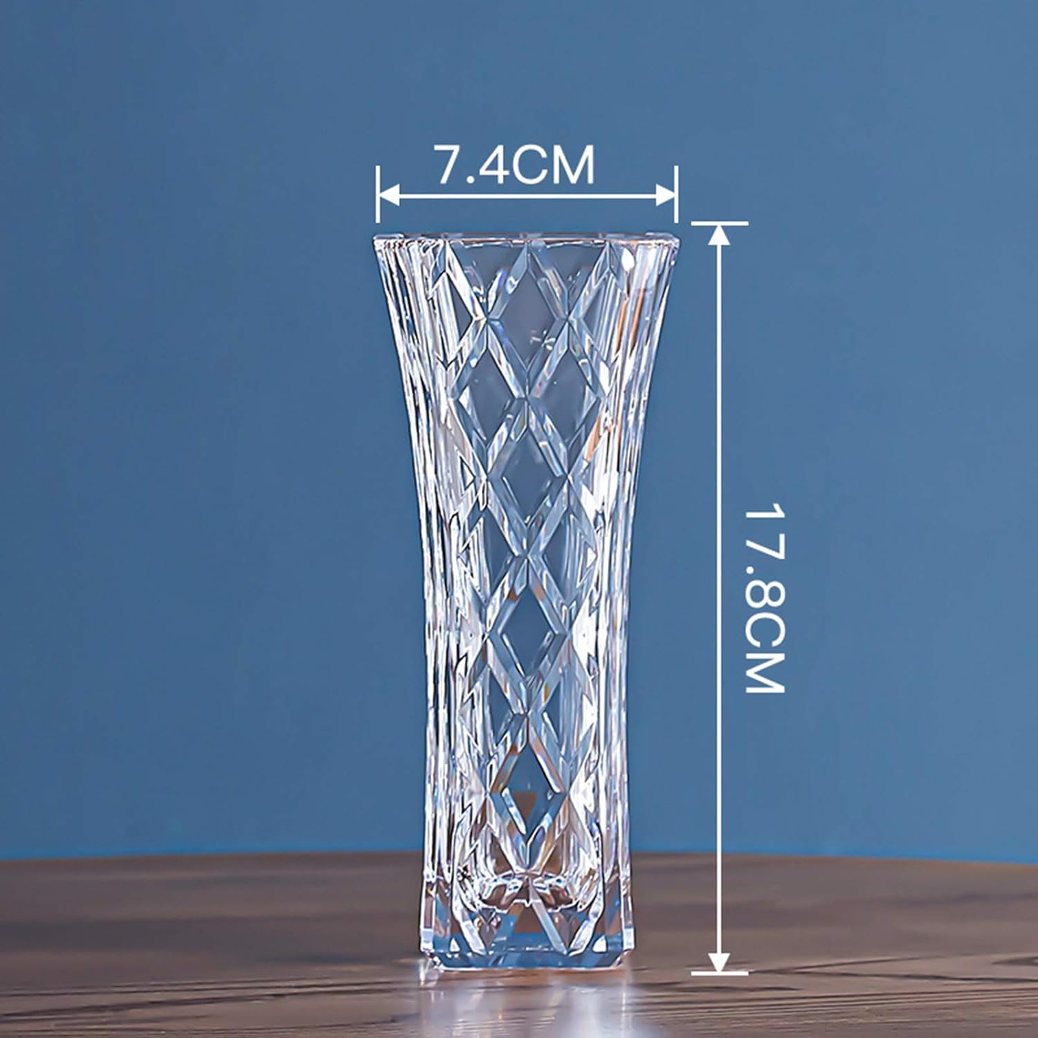 Decorate Vases at The Front Desk of The Hotel(Size:7.4 * 17.8CM)