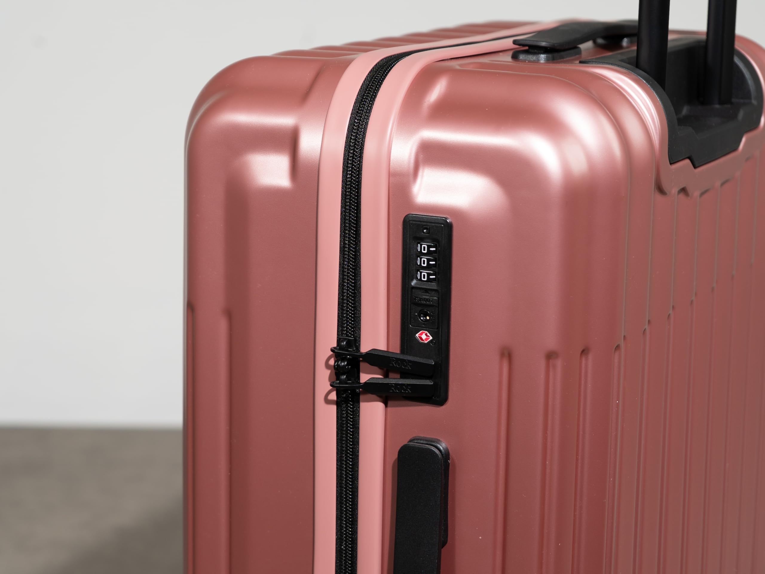 Rock Luna - Maleta pequeña de carcasa rígida en color rosa, funda ligera y duradera de ABS con cerradura TSA, 8 ruedas giratorias y asa telescópica, equipaje metálico a cuadros, 54,5 x 37,5 x 23 cm