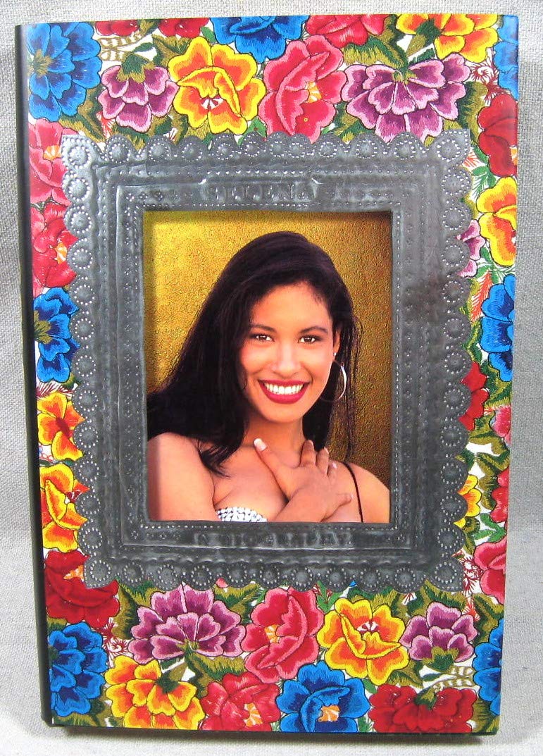 Buy Selena: Como LA Flor — BookShops.in