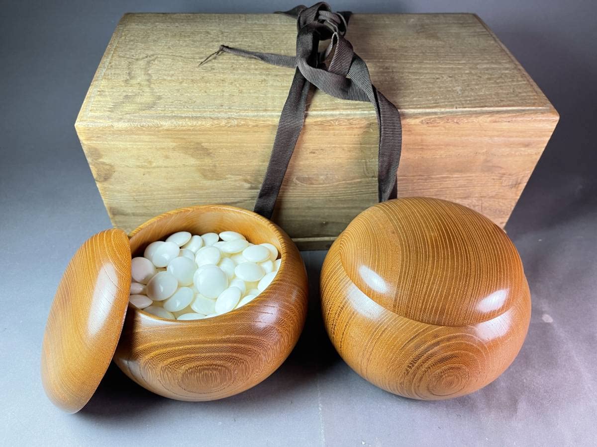 Amazon | 天然本蛤 碁石 那智黒石 白180 黒181号 碁笥 桐箱付き 囲碁  